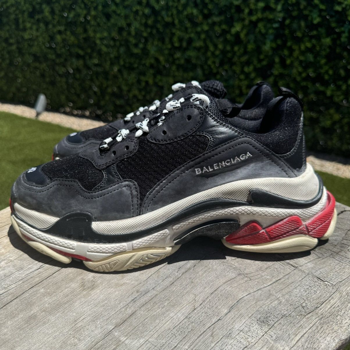 Balenciaga BALENCIAGA TRIPLE S RESILLE DOUB RESILLE ALV NUBUC NOIR 42 Grailed