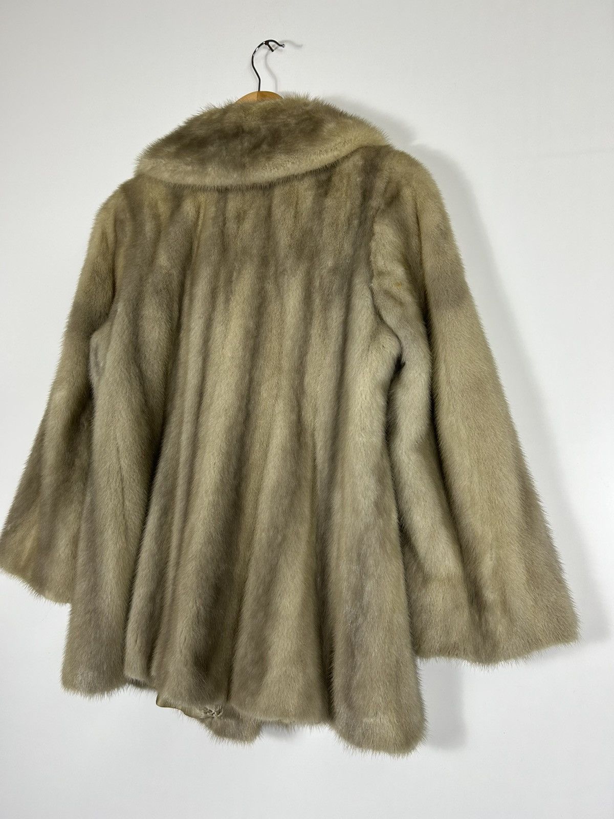 Sagafurs Vintage EMBA Mink Fur Coat – Beige Real Fur Jacket, Size S / US 4 / IT 40 - 17 Thumbnail
