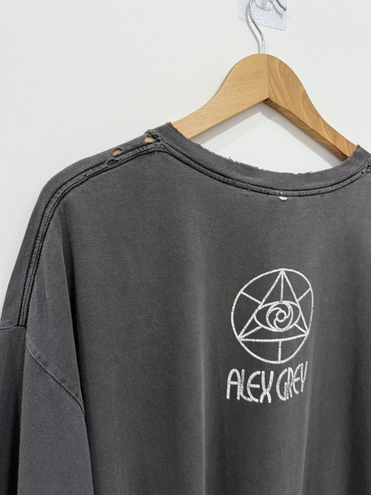 Arts & Science Trashed Alex Grey T-Shirt Size US XL / EU 56 / 4 - 11 Thumbnail