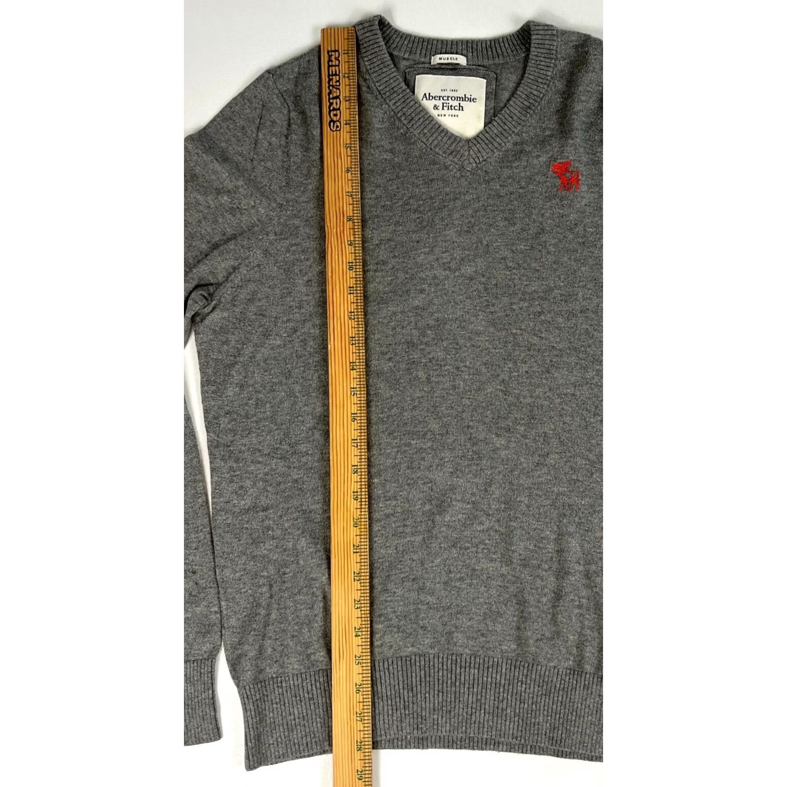 Abercrombie & Fitch VINTAGE Abercrombie & Fitch Men’s Knit V-Neck Pullover Sweater L Gray Logo Embroidered Size US L / EU 52-54 / 3 - 6 Thumbnail