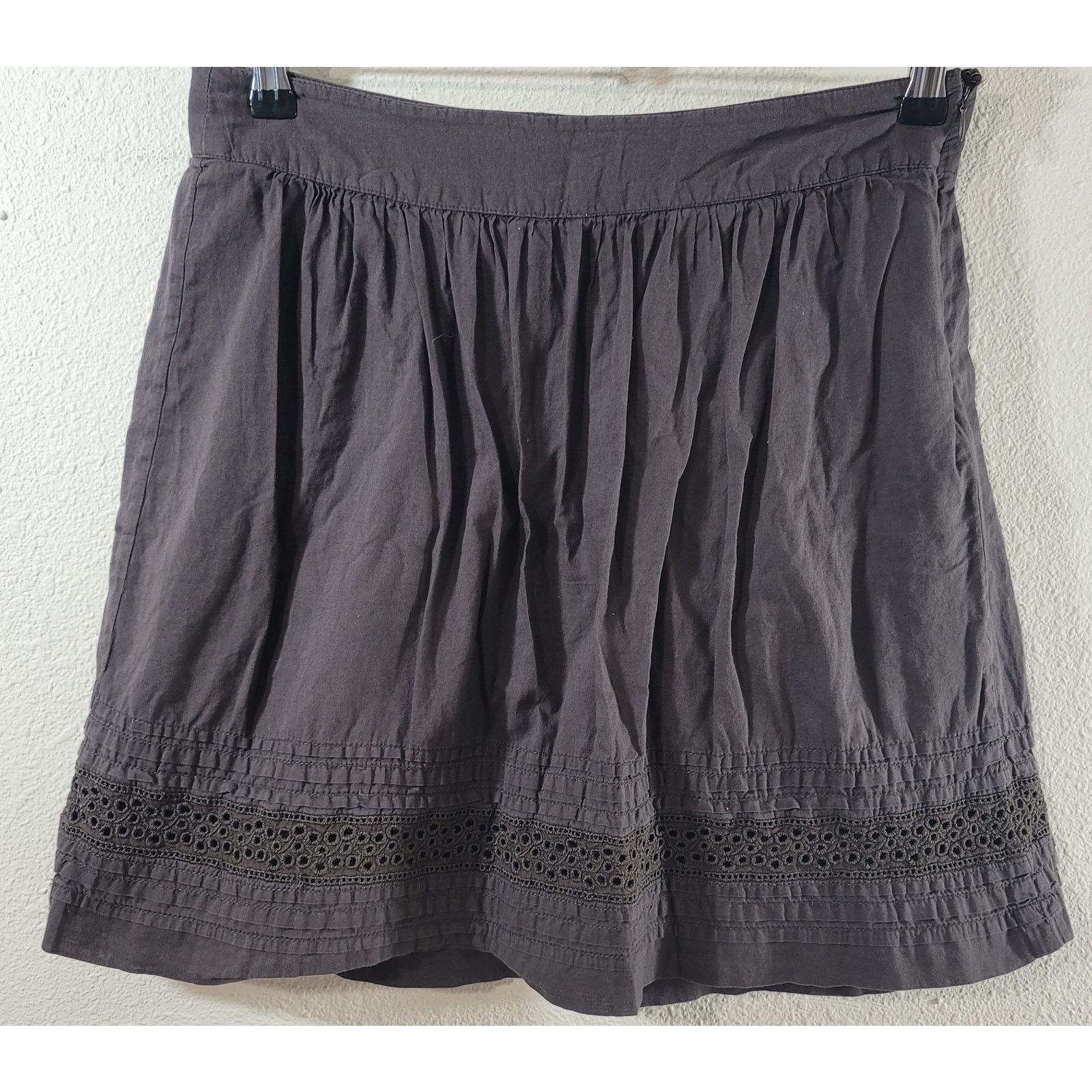 Other Loft Dark Brown Pleated Eyelet Hem Detail Mini Skirt 6P Size 28" / US 6 / IT 42 - 1 Thumbnail
