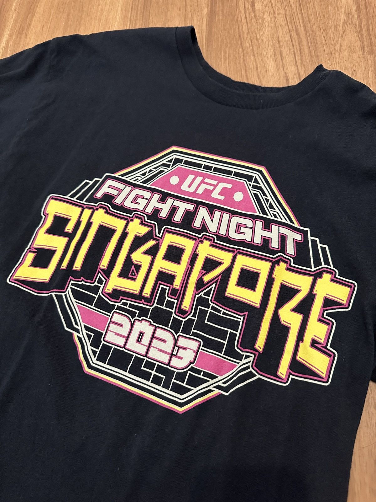 Vintage Limited Edition UFC Singapore Fight Night 2023 Fan Tee Size US L / EU 52-54 / 3 - 3 Thumbnail
