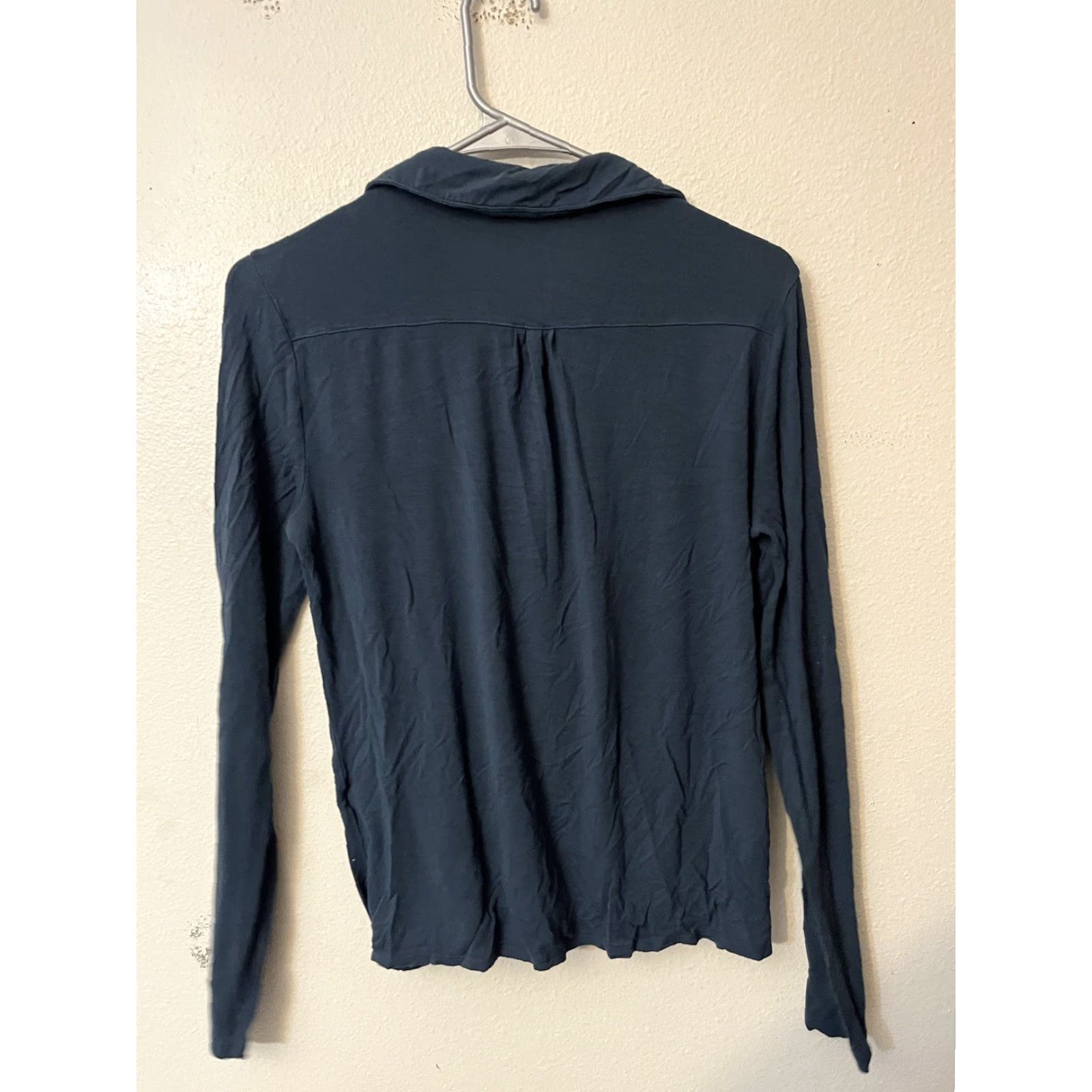 Banana Republic Banana Republic Polo Shirt Women S Teal Cross Front Collared 100% Cotton Long Sleeve Modern Classic Casual Business Womens Size S Teal Polo Size S / US 4 / IT 40 - 3 Thumbnail