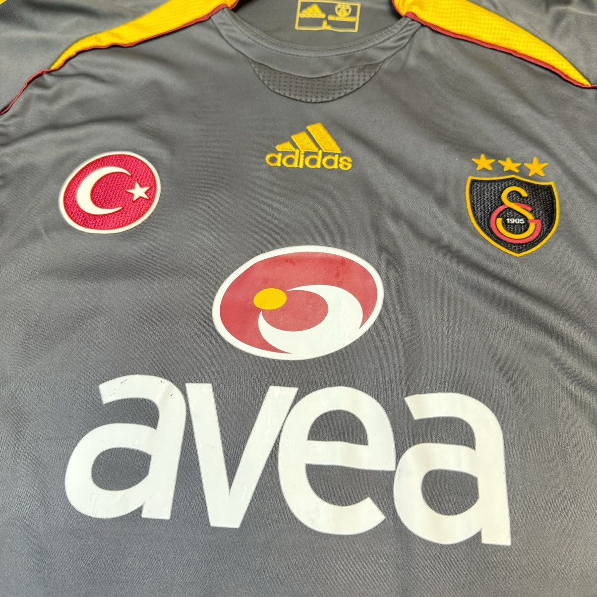 Adidas Galatasaray 06/07 third away #16 Carrusca Size US L / EU 52-54 / 3 - 6 Thumbnail