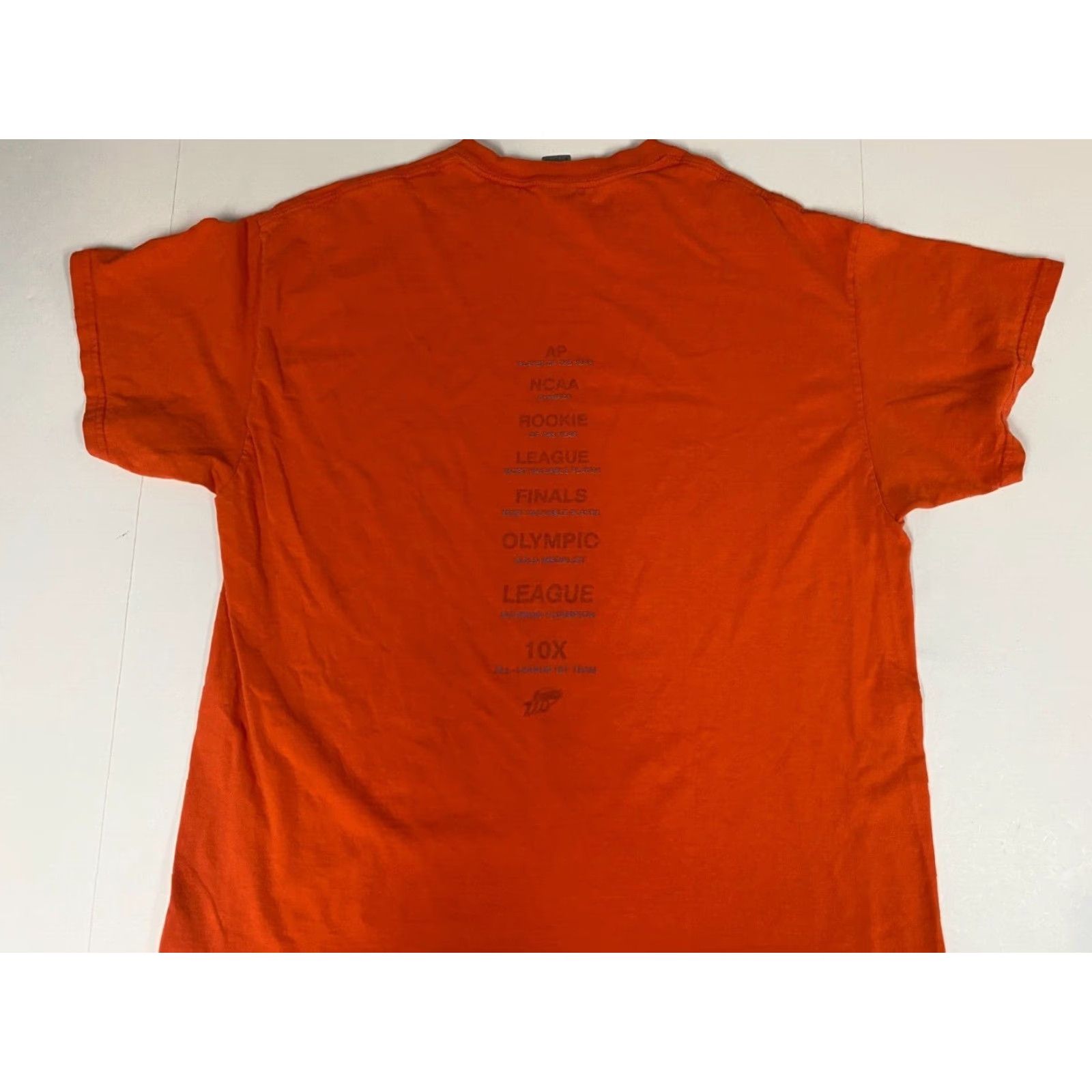 Gildan Gildan NBA Mens Shirt XL Orange T-Shirt Crew Neck Short Sleeve University 90s Colorful Logo Mens Size US XL / EU 56 / 4 - 7 Thumbnail