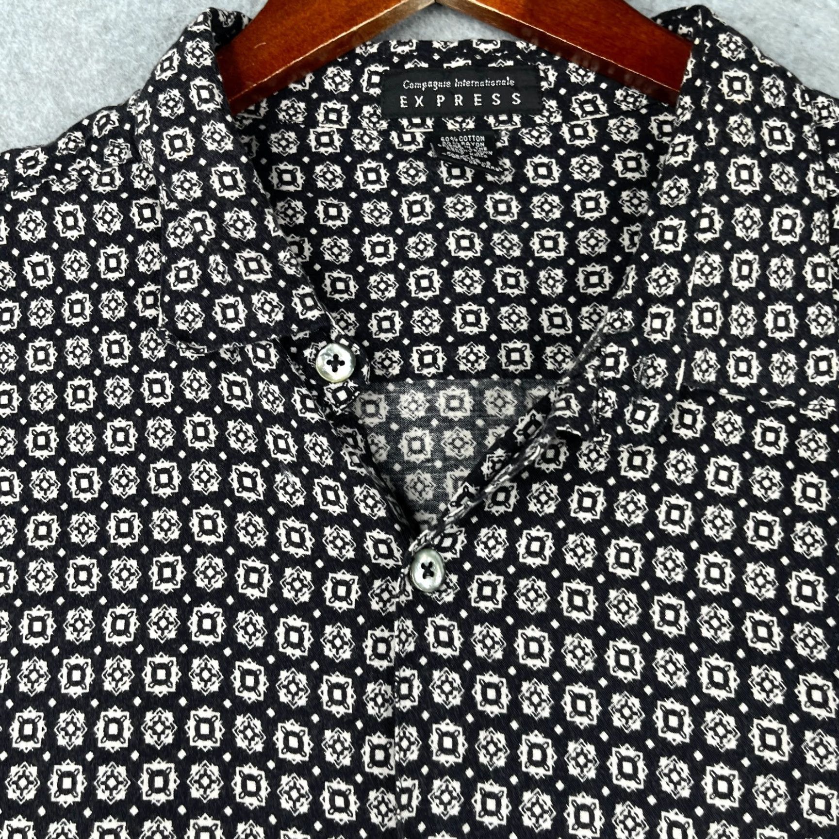Express Express Campagnie Internationals Shirt XL Black Geometric Long Sleeve Button Up Size US XL / EU 56 / 4 - 4 Thumbnail