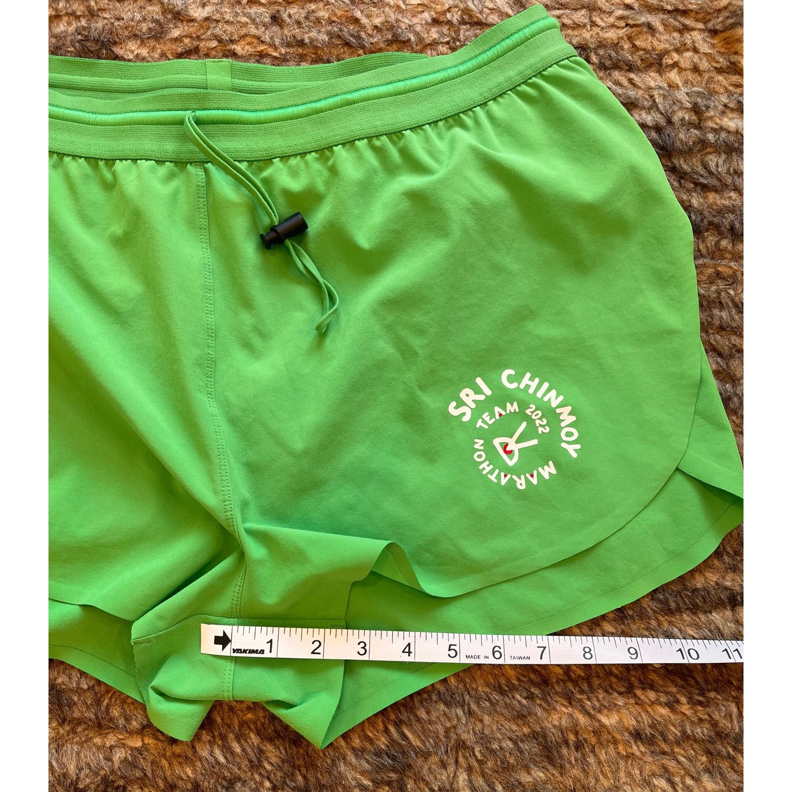 District Vision District Vision Green Running Shorts large 3” split seam Size US 34 / EU 50 - 3 Thumbnail