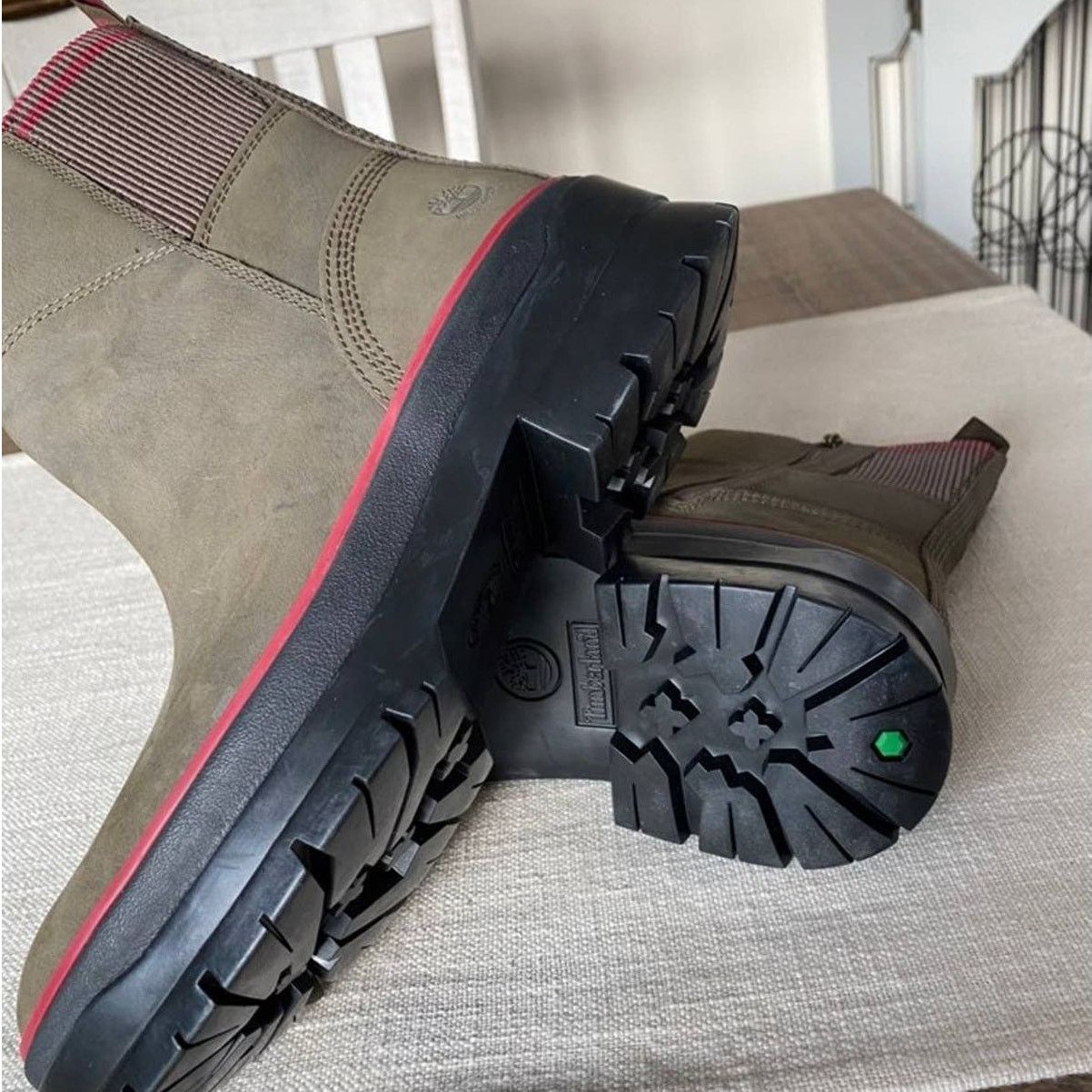 Timberland NWOT Timberland Boots Size US 7 / EU 40 - 6 Thumbnail
