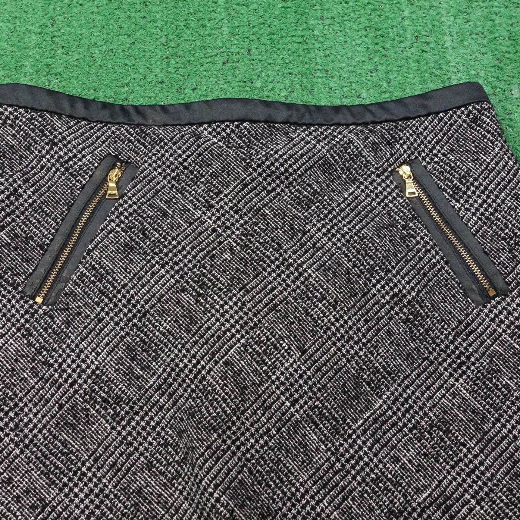 Express Express Skirt Womens 10 Black Plaid Tweed Straight Pencil Short Lined Zip Product Details: Zippered, Pockets, Lined, Workwear, Fall Size 32" / US 10 / IT 46 - 2 Thumbnail