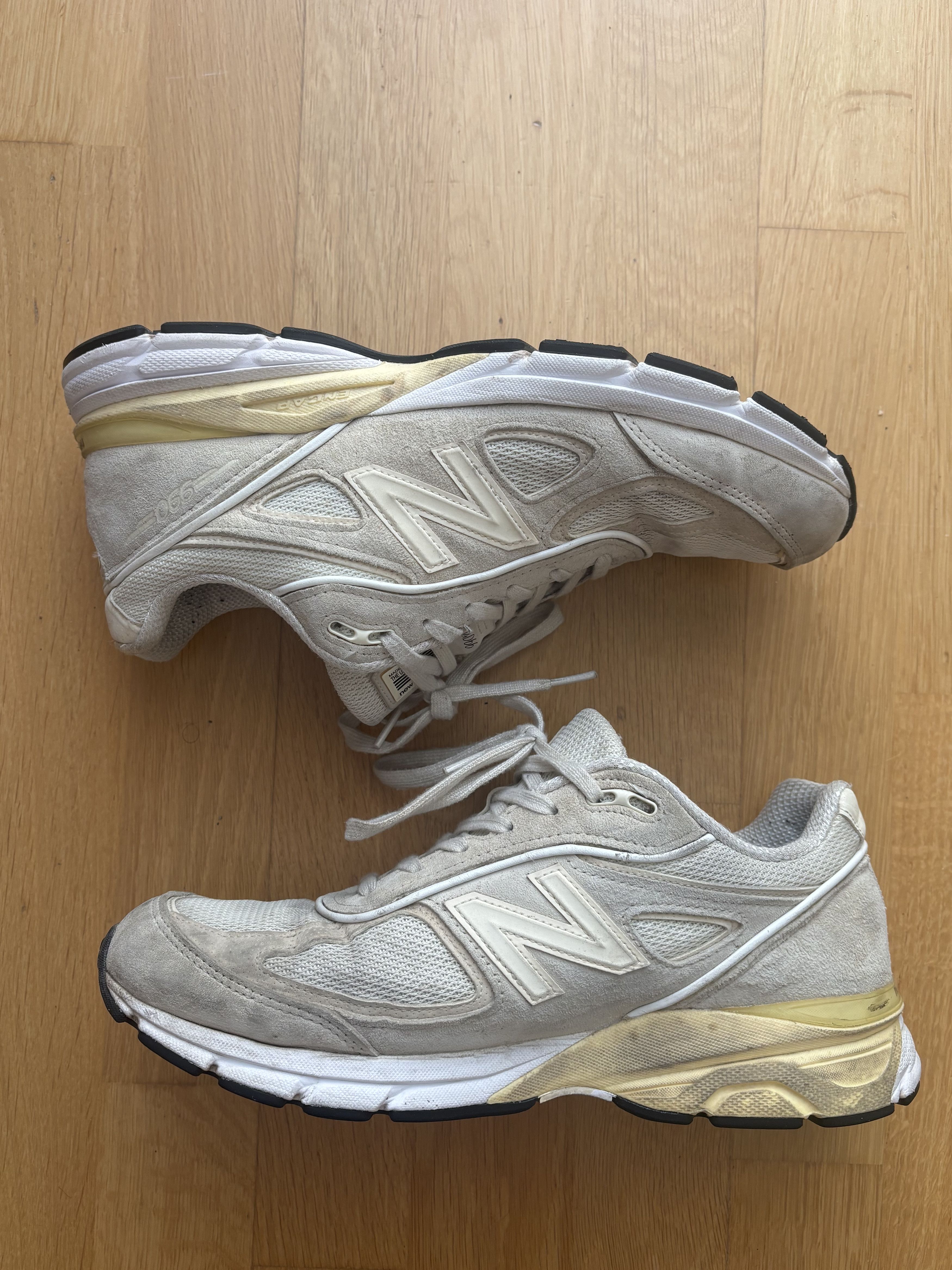 New Balance × Stussy STÜSSY NEW BALANCE 990V4 Cream Size US 11 / EU 44 - 1 Thumbnail