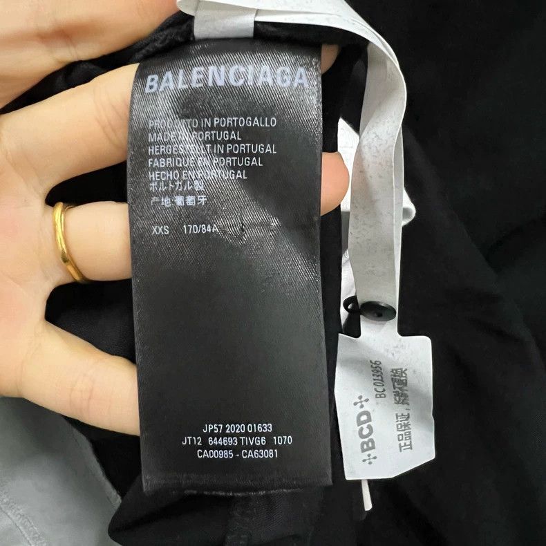 Balenciaga Balenciaga Fake Two-Piece Embroidered Logo Short Sleeve Size US XS / EU 42 / 0 - 4 Thumbnail