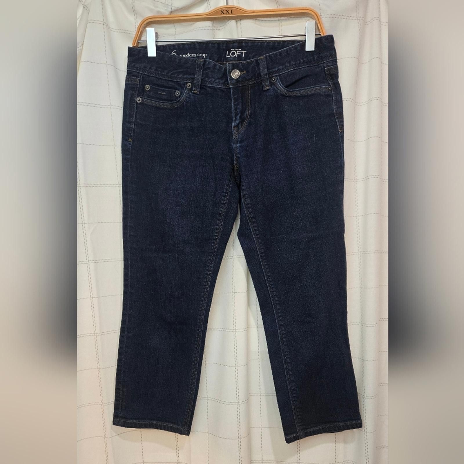 Ann Taylor Ann Taylor Crop Jean Size 28" / US 6 / IT 42 - 1 Thumbnail