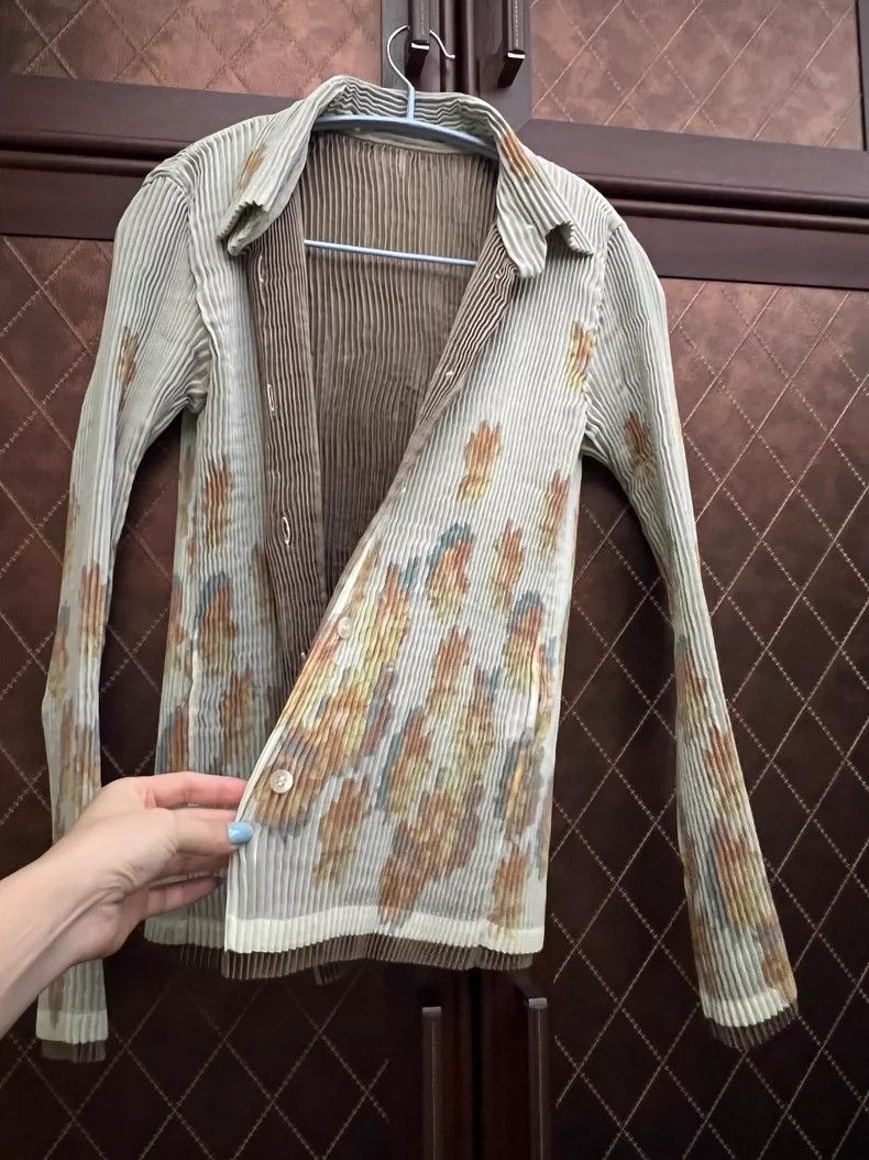 Issey Miyake Issey Miyake A medieval pleated cardigan Size M / US 6-8 / IT 42-44 - 1 Thumbnail