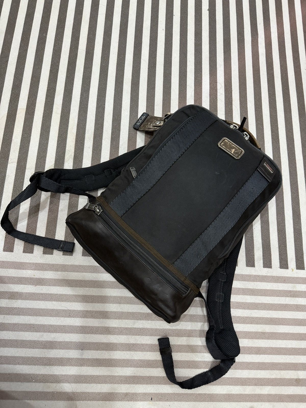 Tumi 🔥🔥🔥ARCHIVE TUMI ALPHA BRAVO BAGPACK Size ONE SIZE - 3 Thumbnail