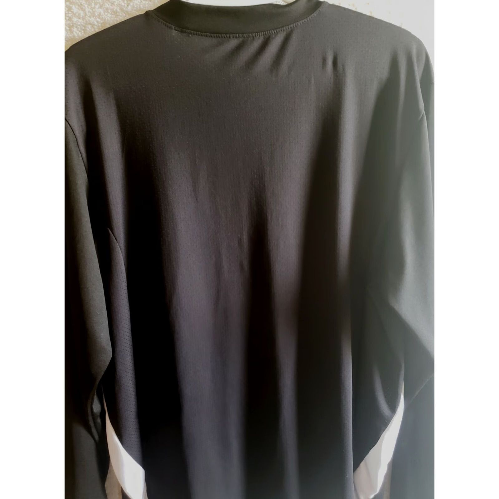 Augusta Sportswear Augusta Sportswear Mens S Long Sleeve Black 100% Polyester T-Shirt Crew Neck Moisture Wicking Colorblock White Side Panels Athletic Sportswear Size US S / EU 44-46 / 1 - 5 Thumbnail