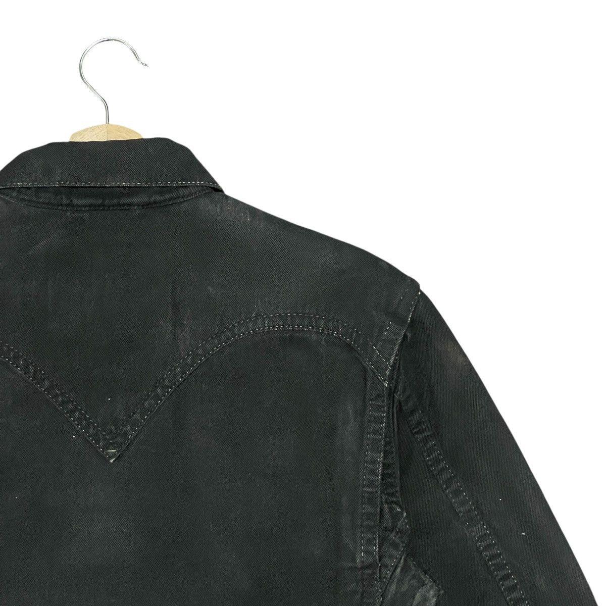 Levi's Vintage Y2k Levi’s Custom Split Bleach Denim Trucker Jacket Size US L / EU 52-54 / 3 - 13 Thumbnail