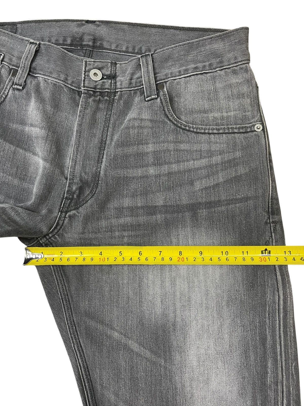 Levi's Vintage Levi’s 514 Slim Straight Jeans Streetwear Size US 34 / EU 50 - 14 Thumbnail