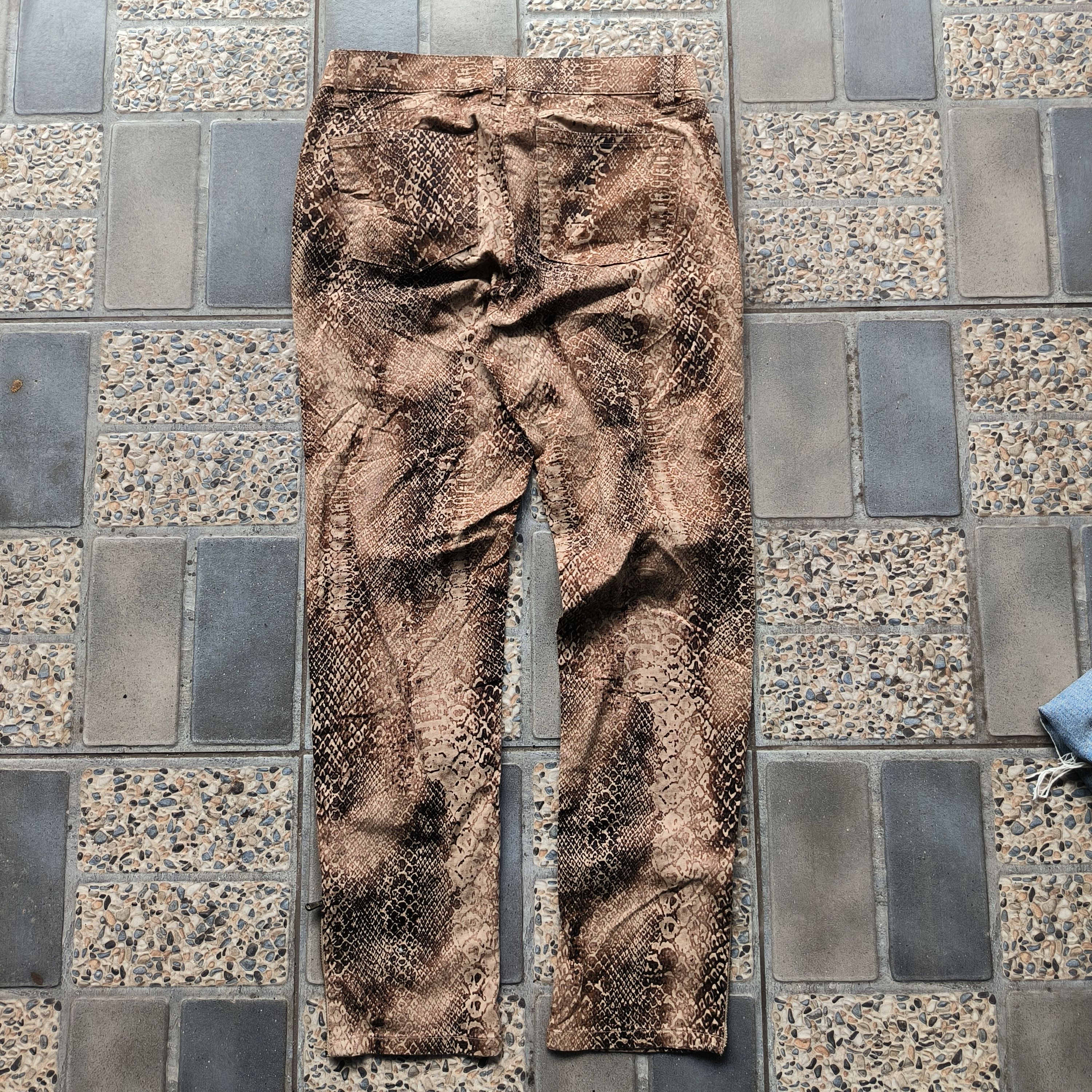 Lauren Ralph Lauren Y2K Lauren Ralph Lauren Snake Skin Trousers Size 28" / US 6 / IT 42 - 2 Thumbnail