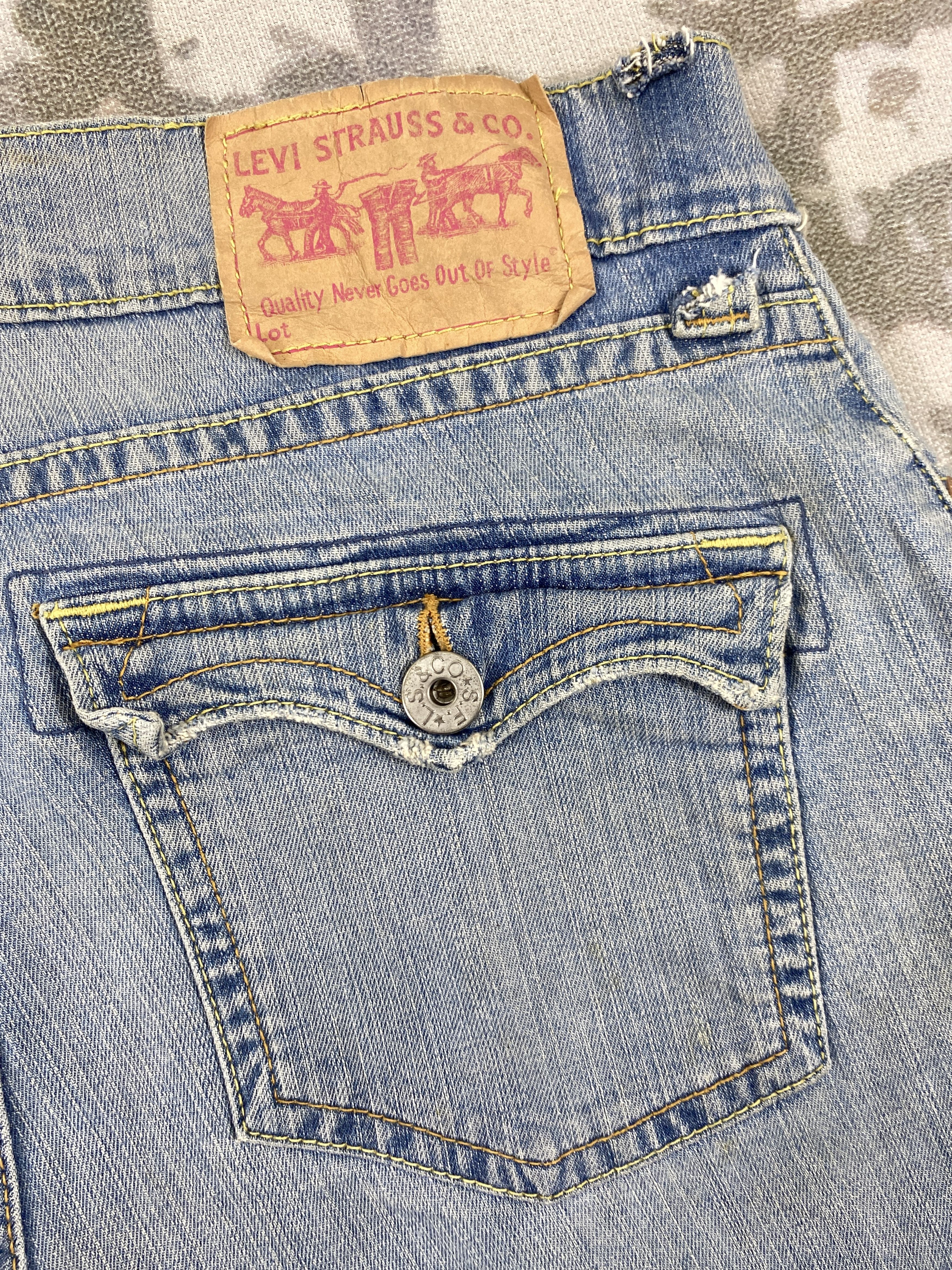 Levi's Light Wash Vintage Levi's 527 Slouch Flare Denim -JN1441 Size US 34 / EU 50 - 11 Thumbnail