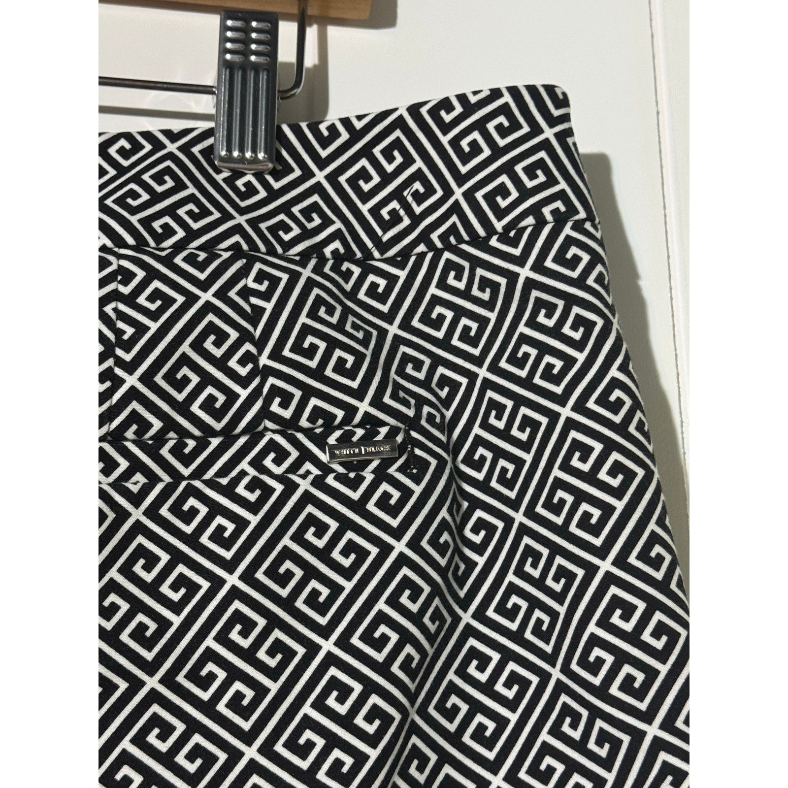 White House Black Market White House Black Market Modern Cropped Pants 14R Size 36" / US 14 / IT 50 - 4 Thumbnail