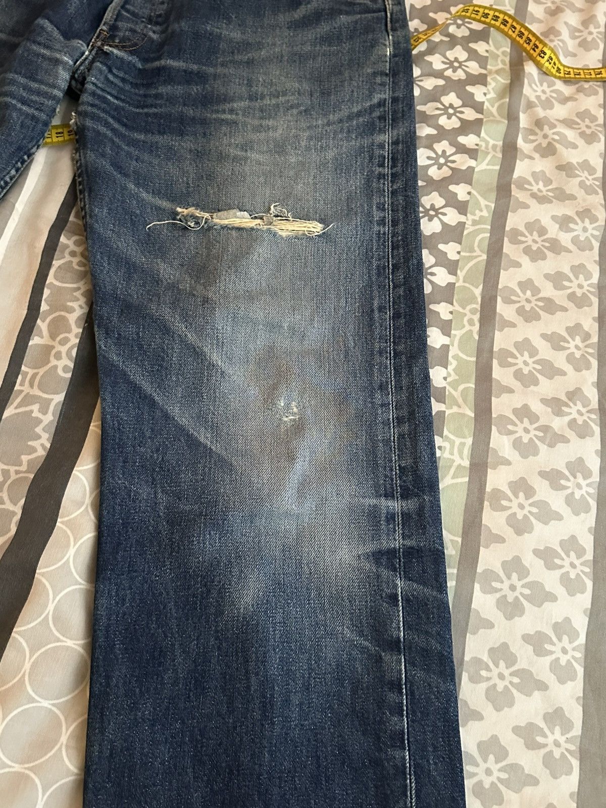 Levi's × Levi's Vintage Clothing × Vintage Vintage distressed Levi’s jeans W34 L32 Size US 34 / EU 50 - 14 Thumbnail