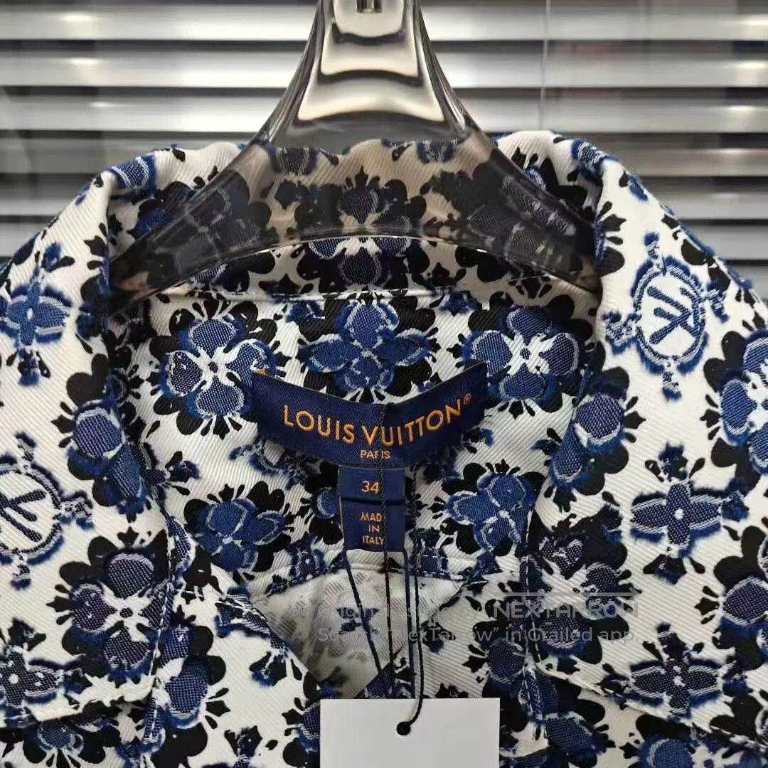 Louis Vuitton Louis Vuitton Monogram Floral Denim Jacket. Size XXS / US 00 / IT 34 - 2 Thumbnail
