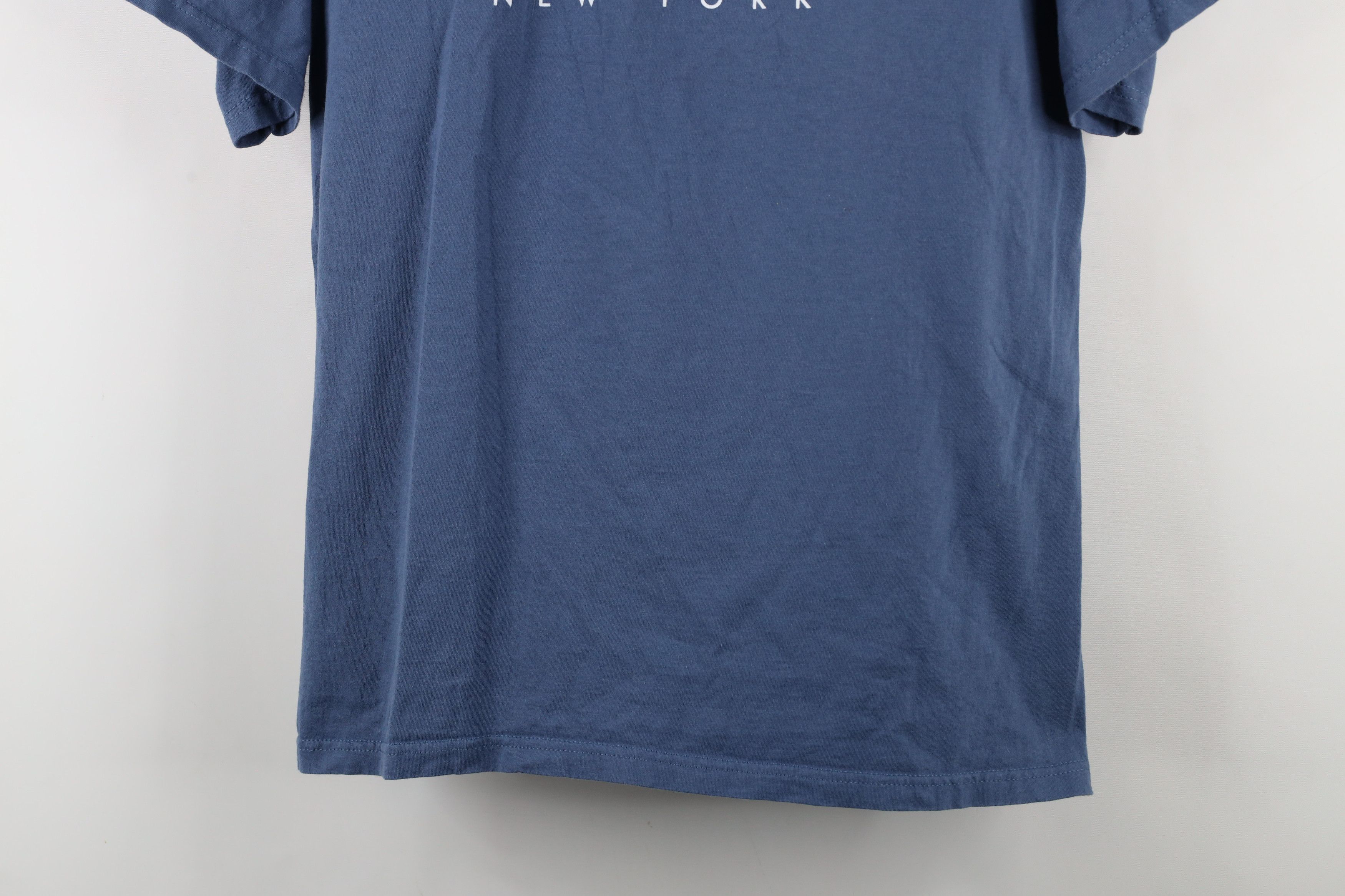 Vintage Vintage Y2K Streetwear New York City Box Logo T-Shirt Blue Size US L / EU 52-54 / 3 - 3 Thumbnail