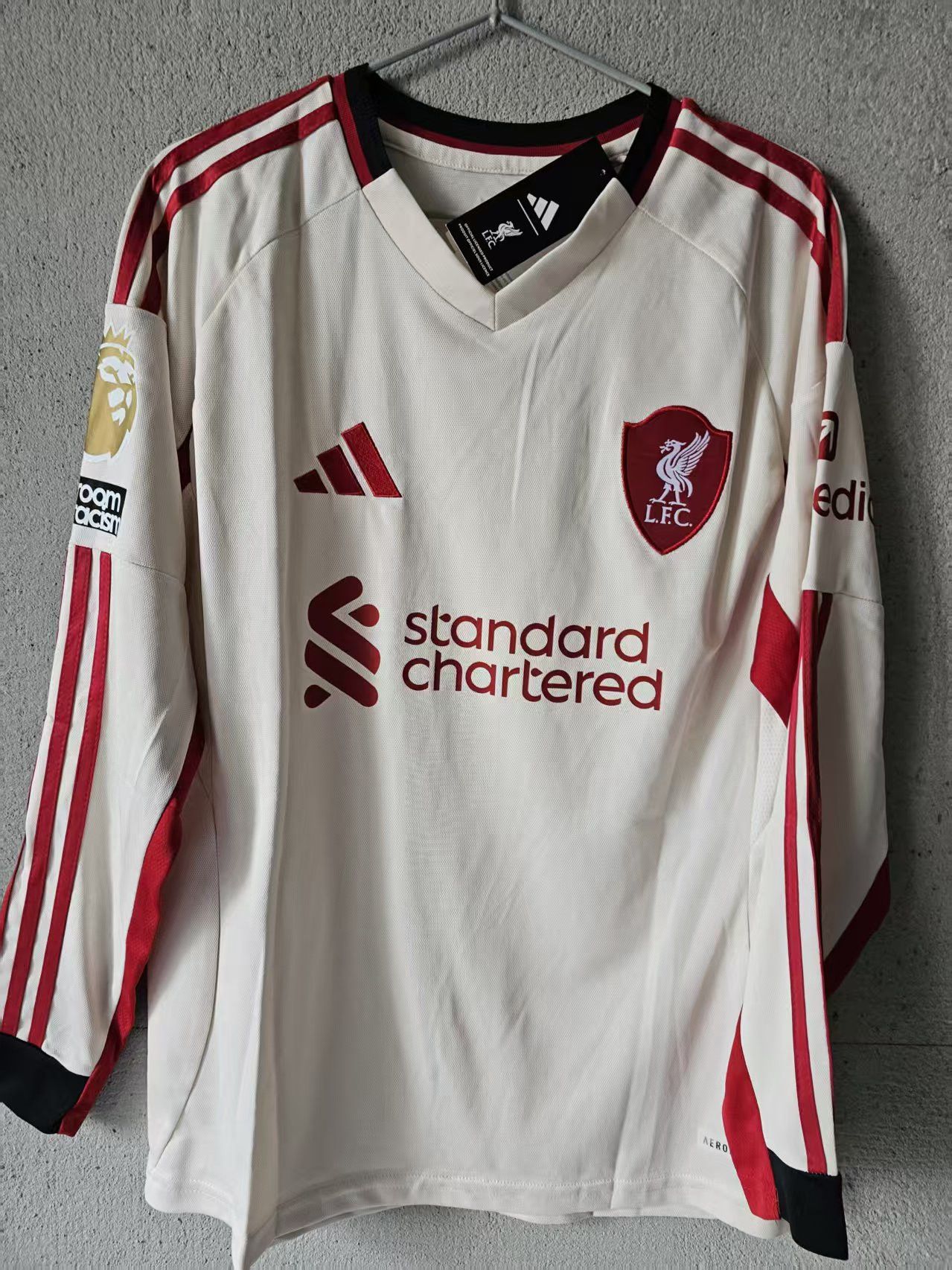 Other 7 Florian Wirtz Jersey 2025 26 Liverpool Longsleeve Size US XL / EU 56 / 4 - 2 Thumbnail