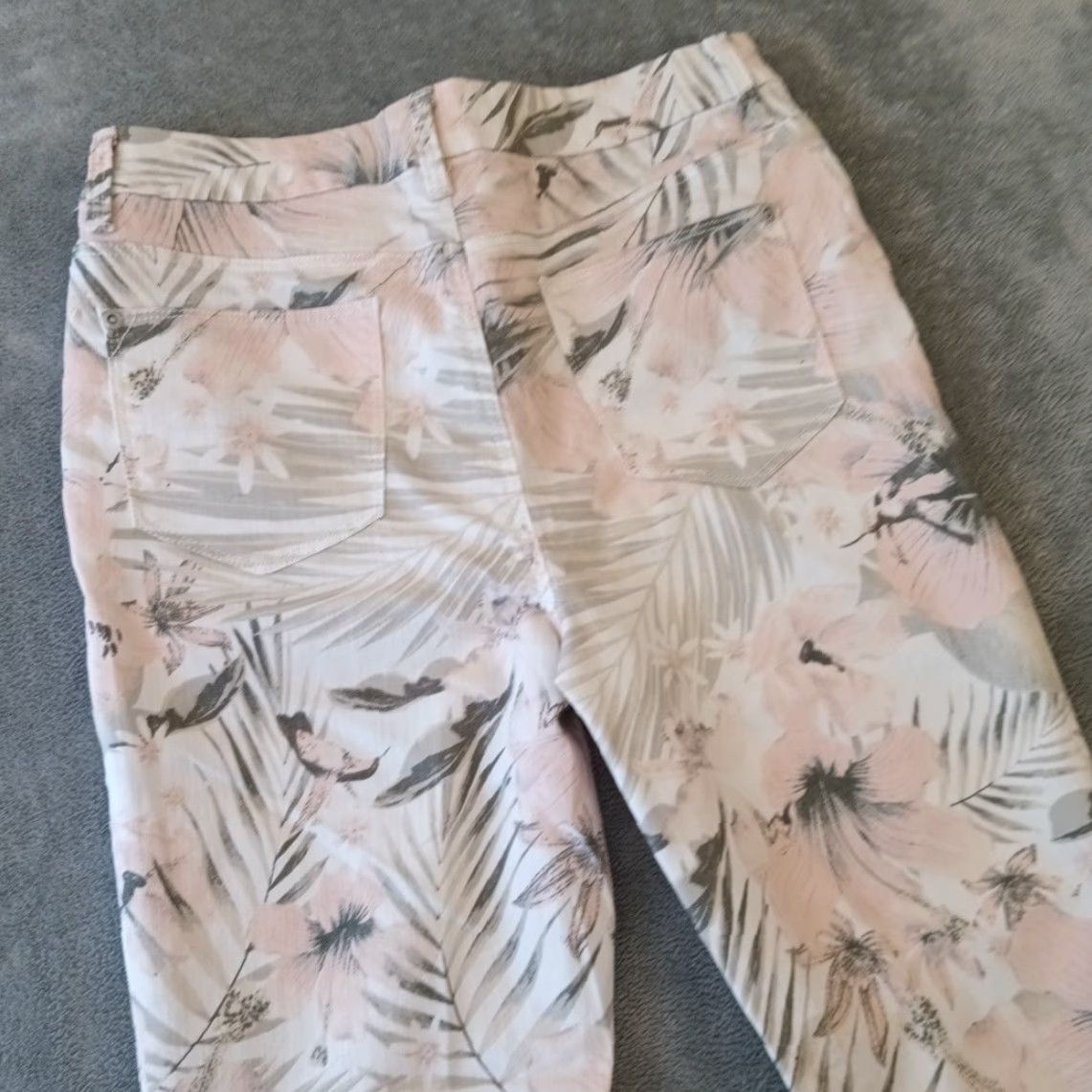 Vintage Chico's Jeans Ankle Womens 0 Pink Floral Stretch 29x26 Mid Rise 5-Pocket Denim Cotton Blend Size 25" / US 0 / IT 36 - 7 Thumbnail
