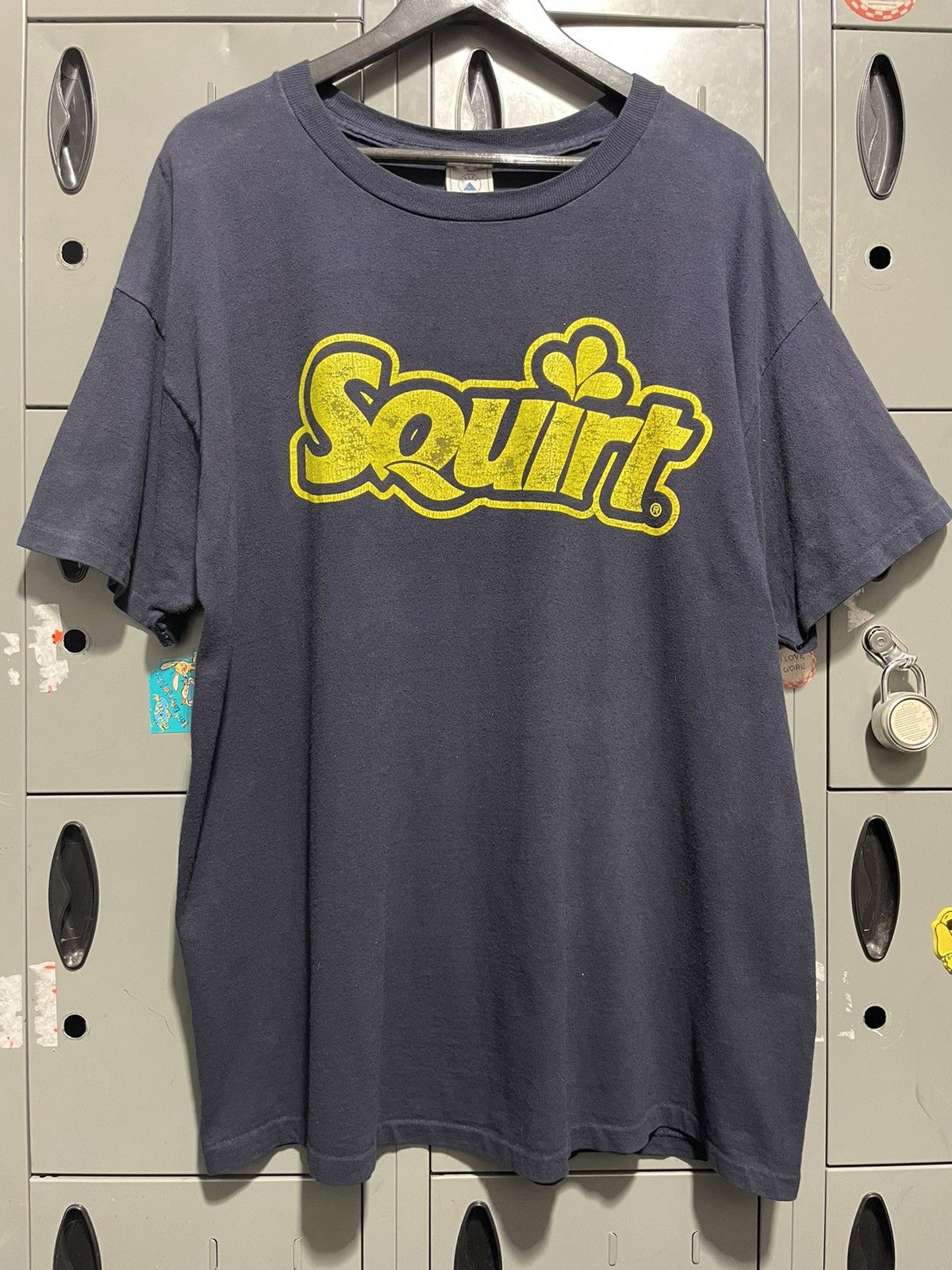 Delta SQUIRT vintage drink promo tee Size US XL / EU 56 / 4 - 1 Thumbnail