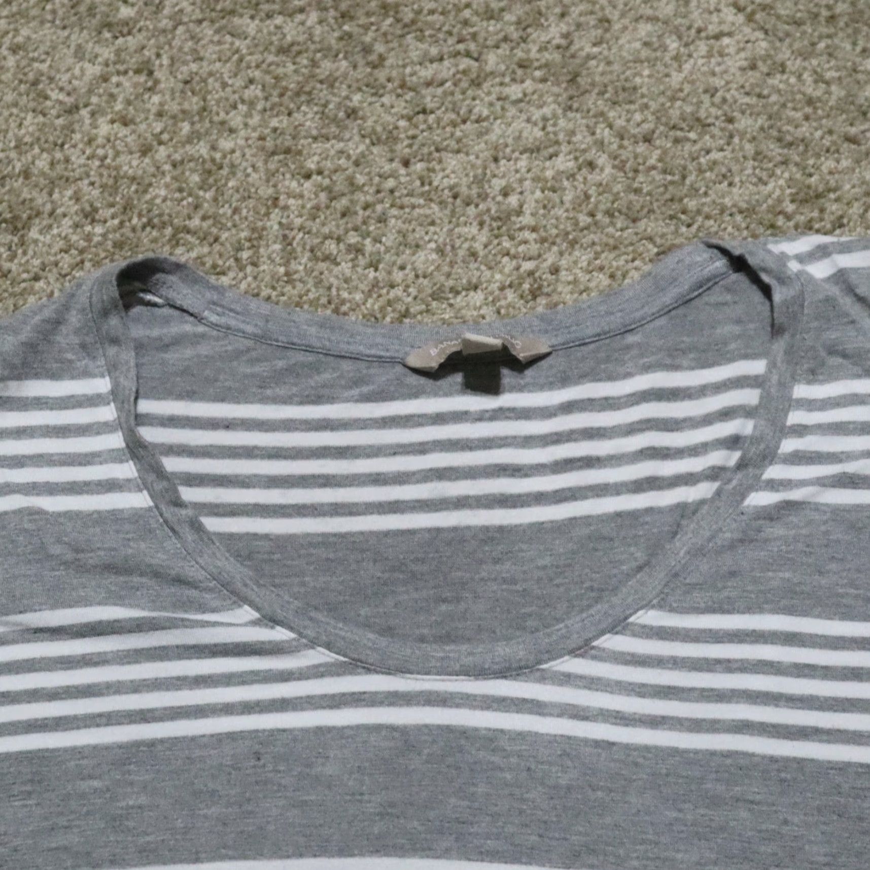 Banana Republic Banana Republic Top Shirt Gray White Stripe Knit Cotton Blend Long Sleeve T-Shirt Women S Small Crew Neck Casual Size S / US 4 / IT 40 - 2 Thumbnail