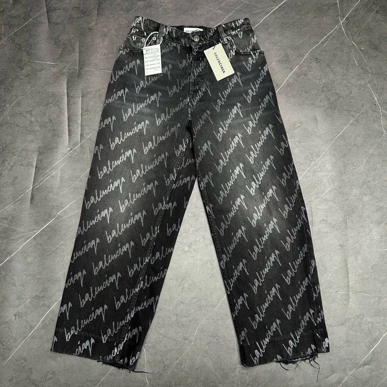 Balenciaga Balenciaga Cursive Letter Logo Chatting Full Print Denim P Size 25" / US 0 / IT 36 - 1 Thumbnail