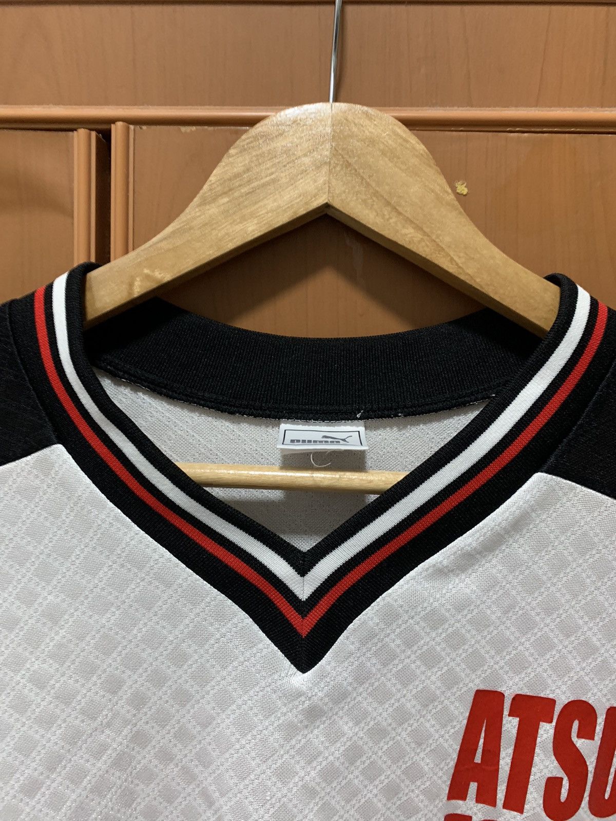 Puma Vintage Puma Jersey Atsuta Football Size US L / EU 52-54 / 3 - 3 Thumbnail