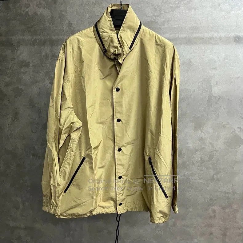 Balenciaga Balenciaga Beige Back Logo Jacket. Size US S / EU 44-46 / 1 - 2 Thumbnail