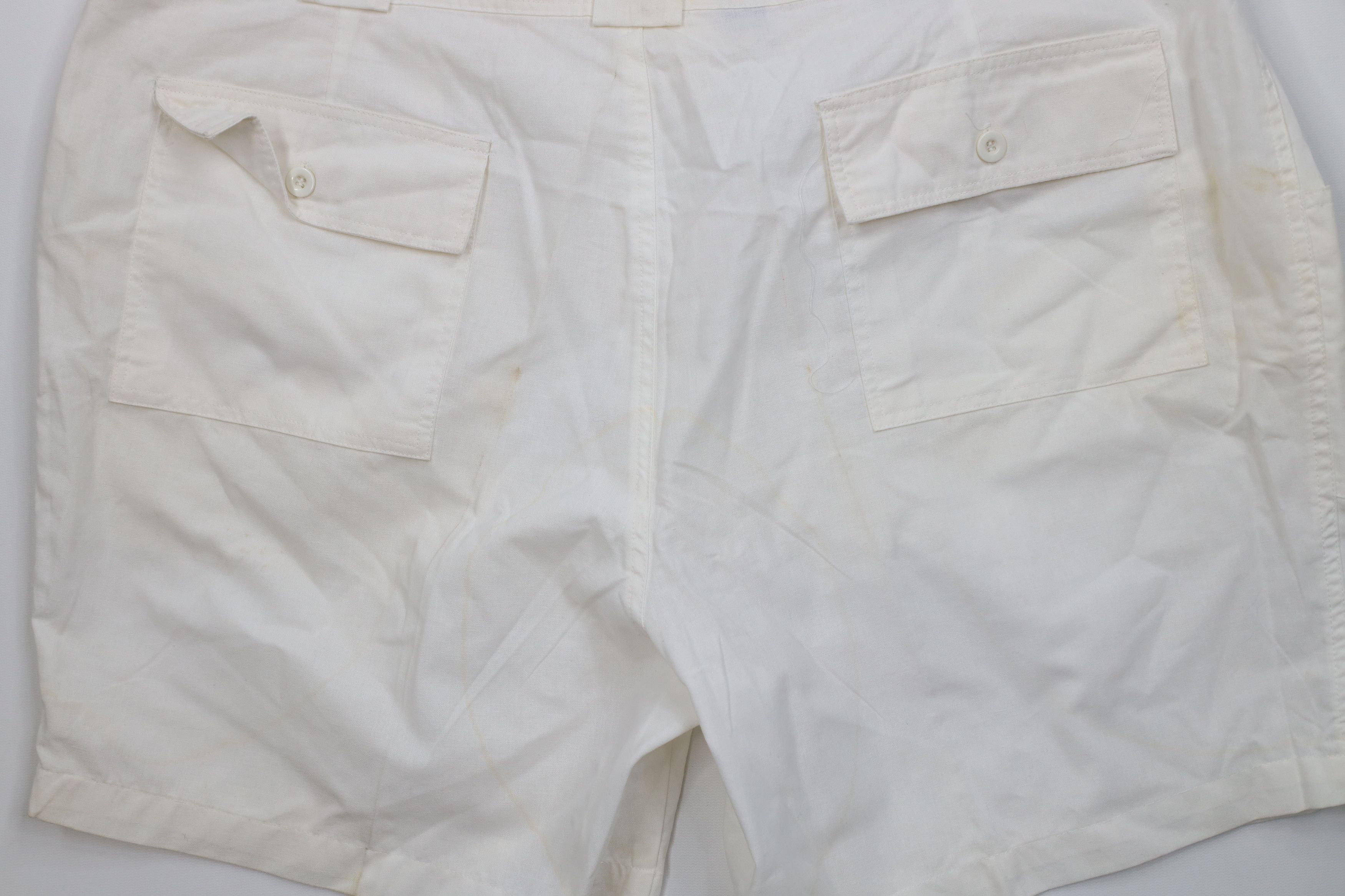 Vintage Deadstock Vintage 70s Streetwear Knee Pleated Shorts White Size US 44 / EU 60 - 13 Thumbnail