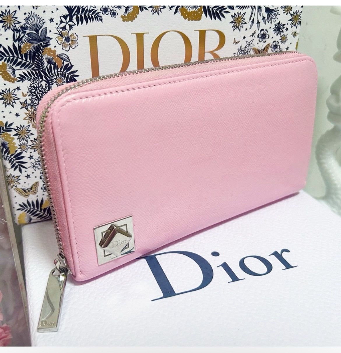 Dior Authentic Dior Baby Pink Turn Me Continental Wallet / Clutch Size ONE SIZE - 11 Thumbnail