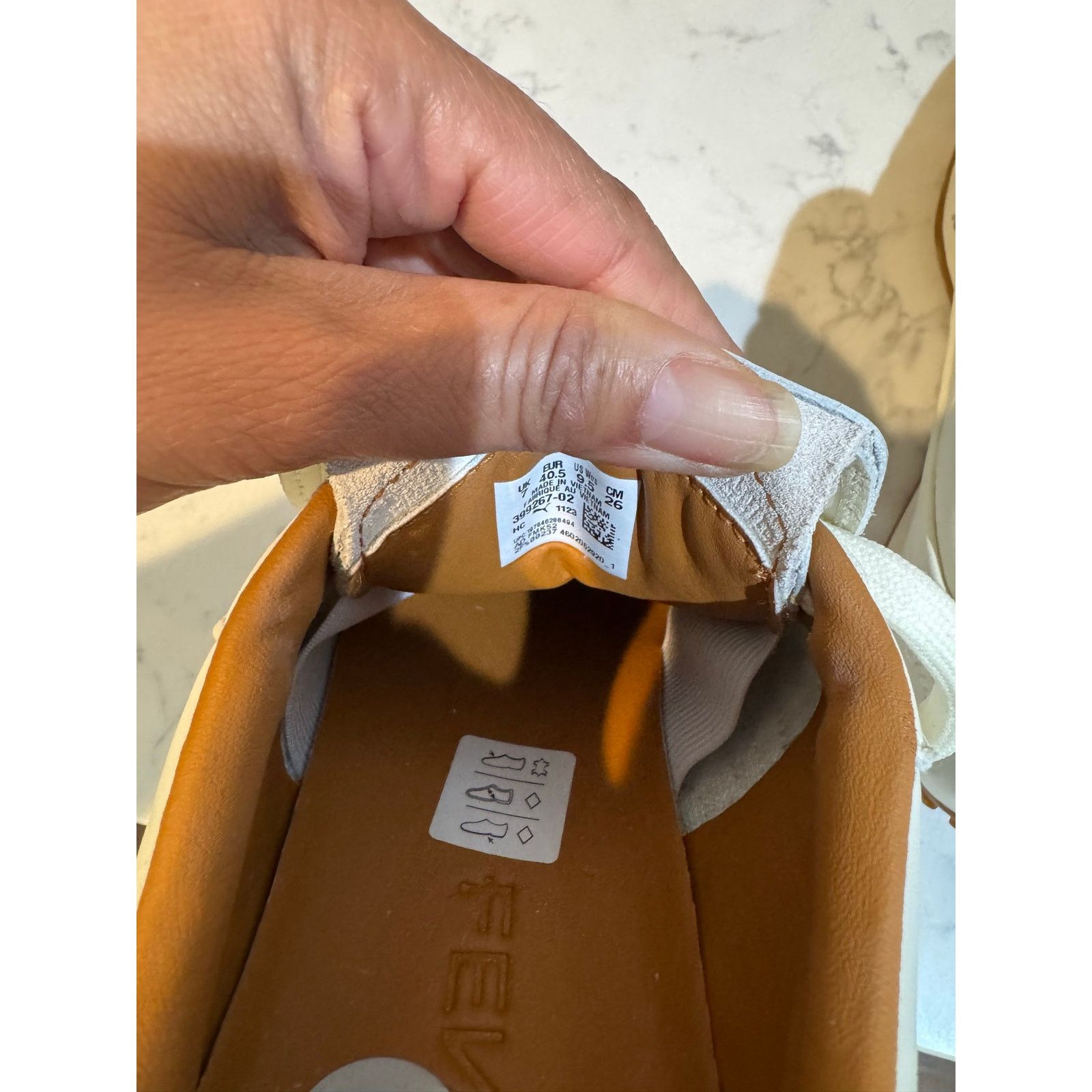 Fenty PUMA x Fenty Avanti Sneakers Cream White Leather size 9.5 Size US 9.5 / IT 39.5 - 7 Thumbnail