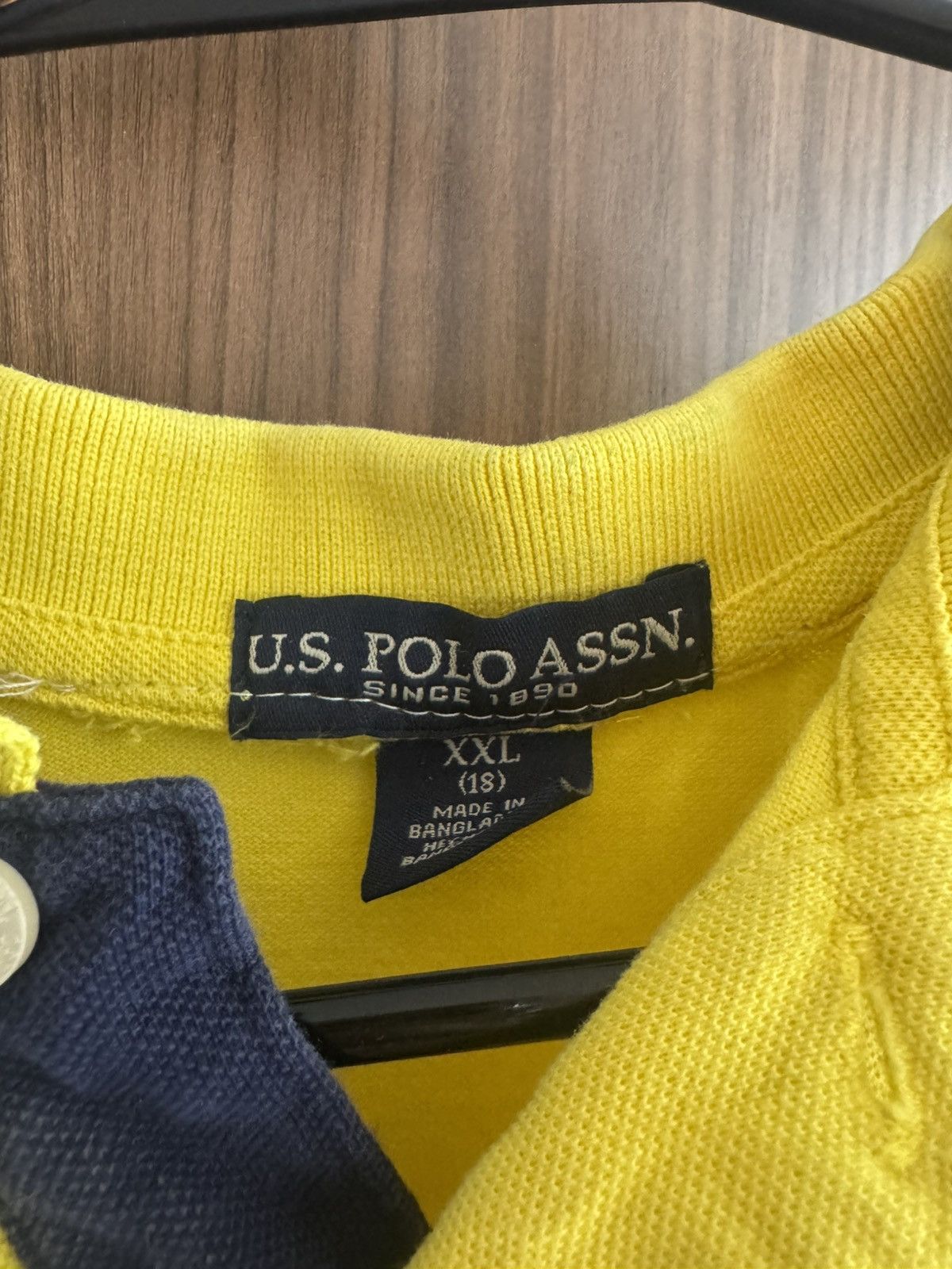 U.S. Polo Assn. Vintage polo fits like a mens S/M Size US S / EU 44-46 / 1 - 3 Thumbnail