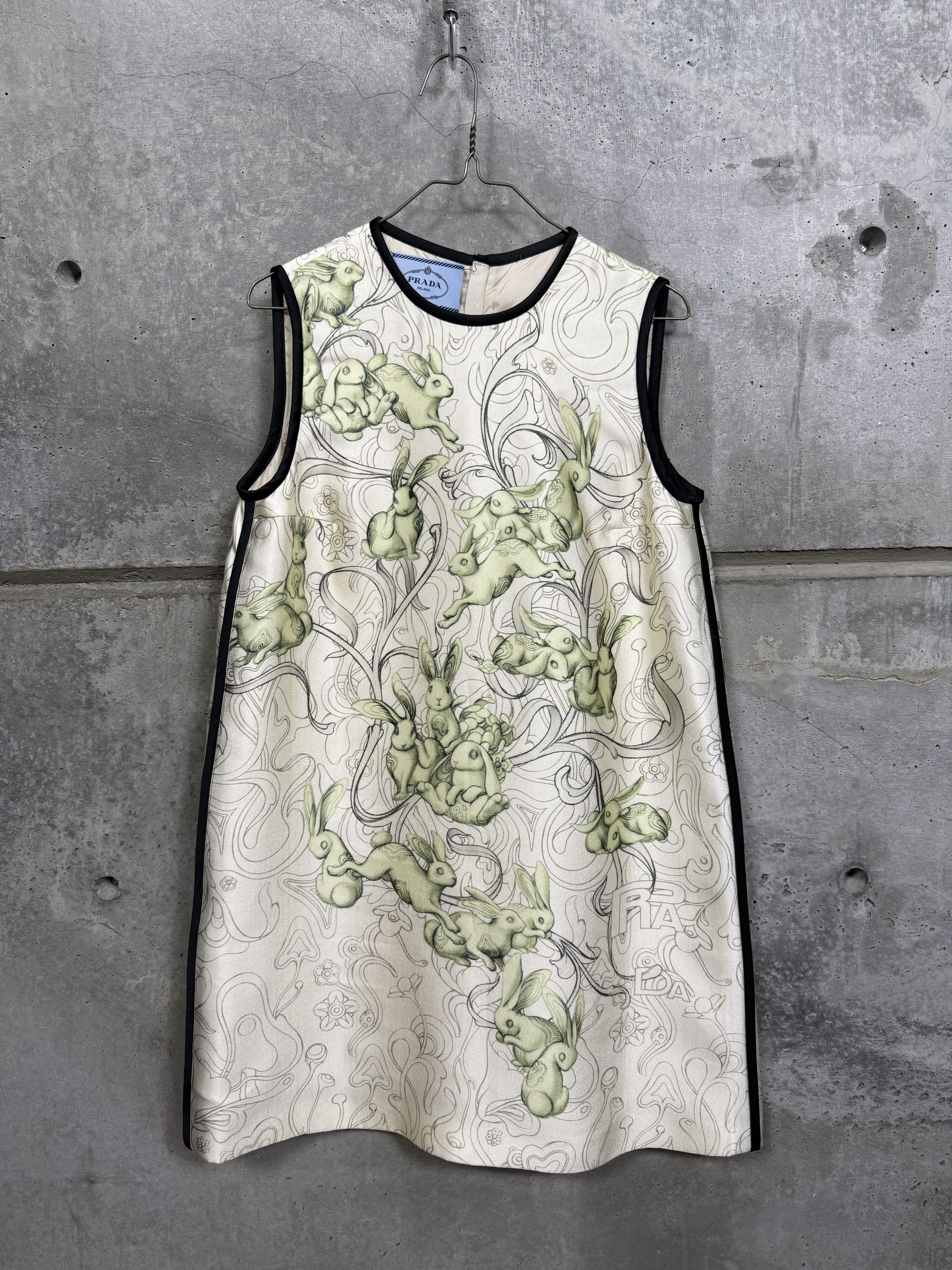 Prada Prada 2018 James Jean Rabbit A-line Silk Dress Size M / US 6-8 / IT 42-44 - 1 Thumbnail