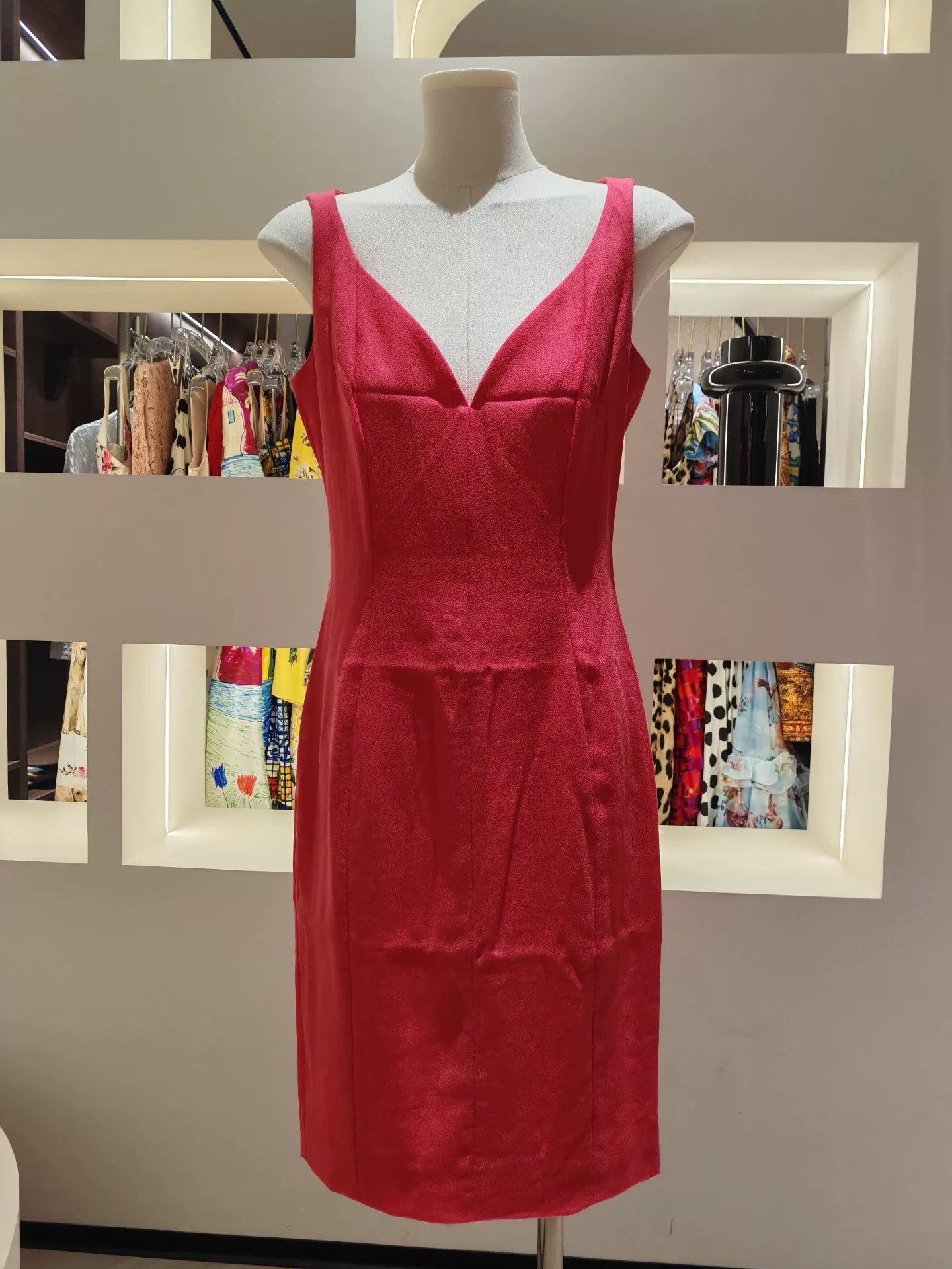 Dior Christian Dior Red V-Neck Dress 36 Size XS / US 0-2 / IT 36-38 - 1 Thumbnail