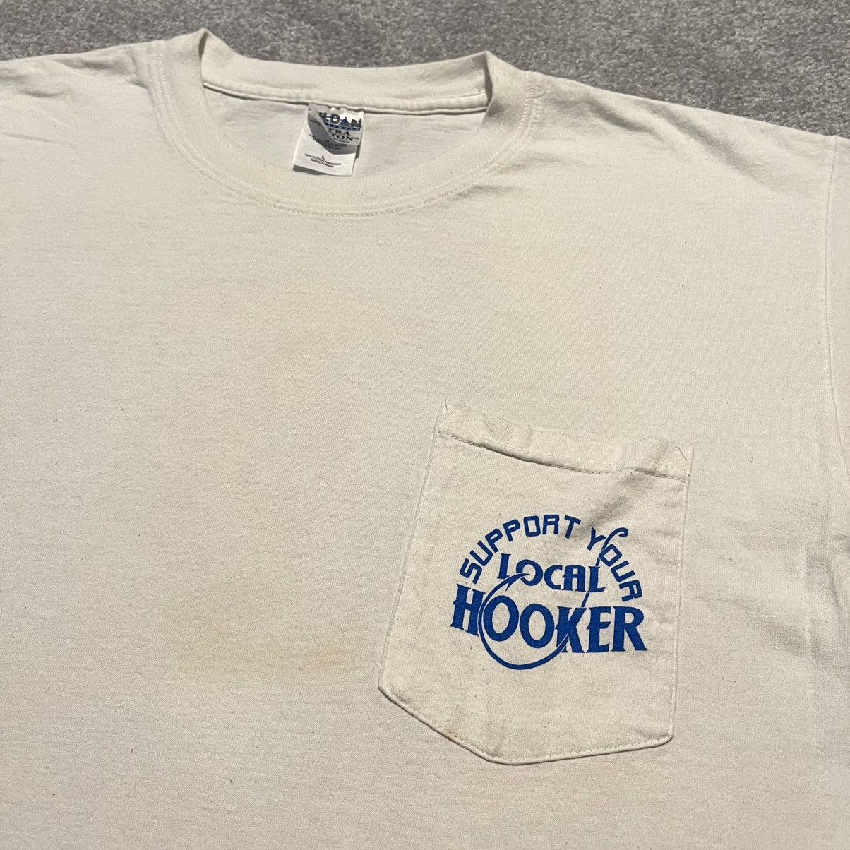 Vintage Vintage 90s Support Your Local Hooker Girl Fishing Logo Tee Size US L / EU 52-54 / 3 - 4 Thumbnail