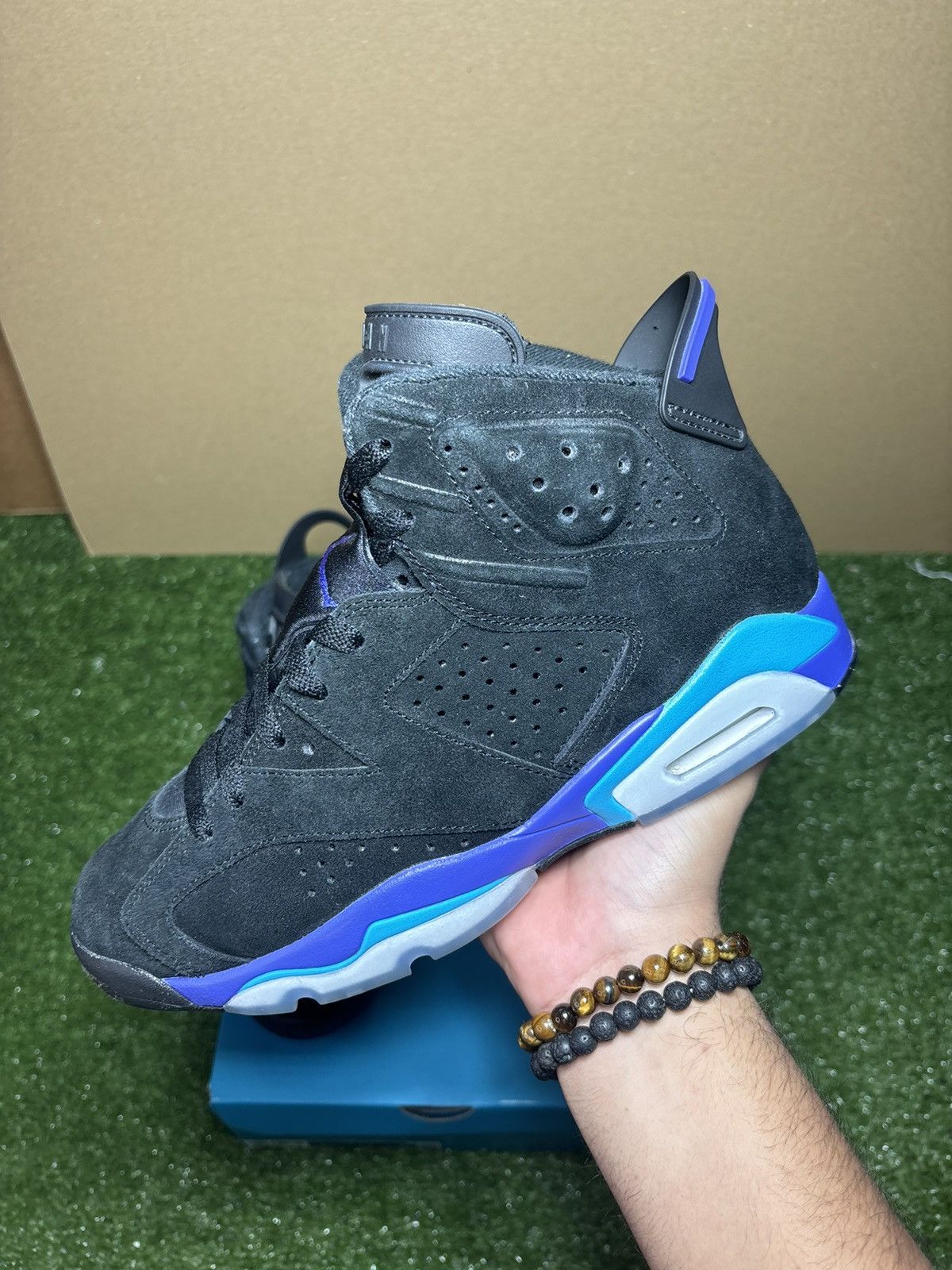 Jordan Brand Jordan 6 retro aqua Size US 8.5 / EU 41-42 - 2 Thumbnail
