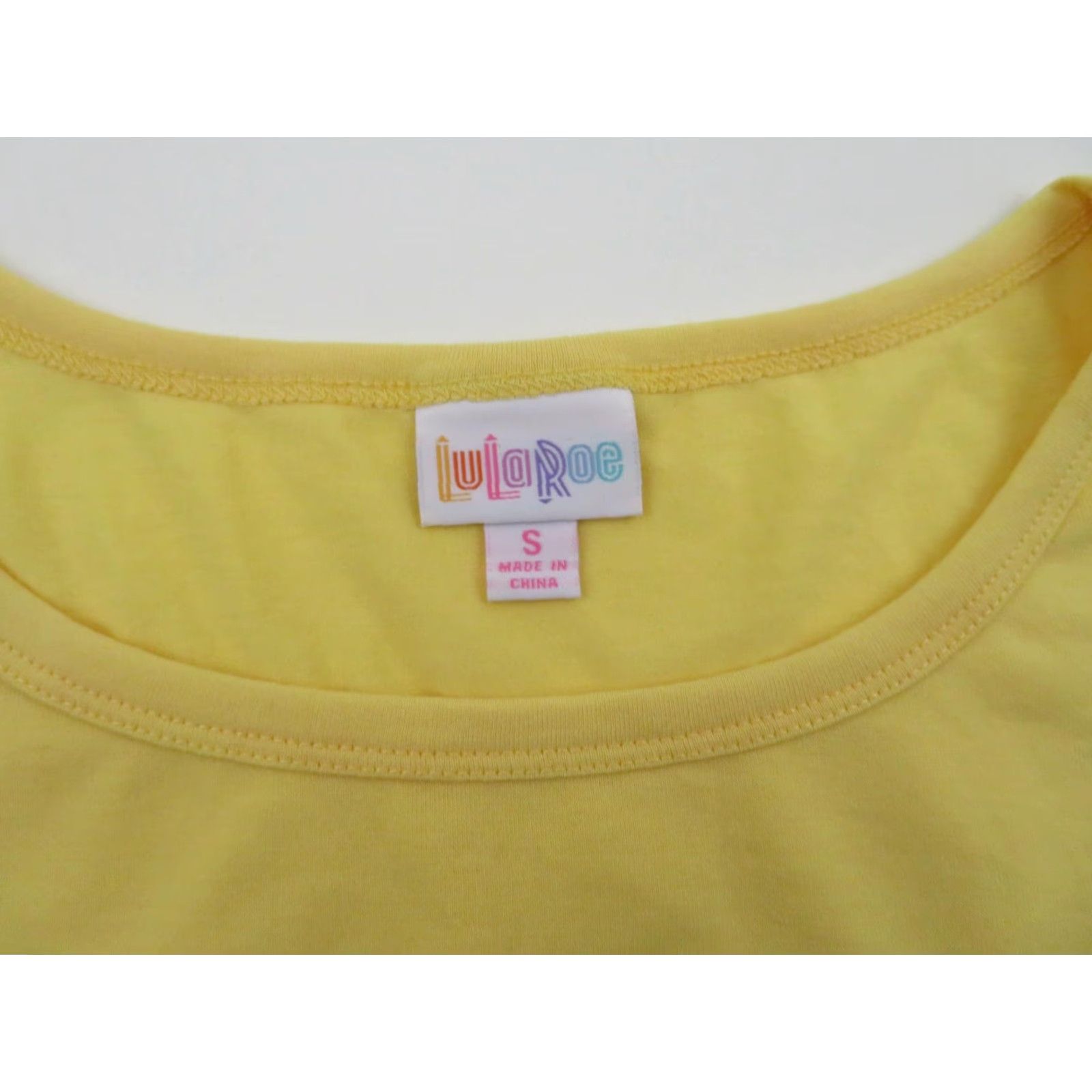 Vintage VINTAGELuLaRoe Julia Dress Small Green Yellow Red Stripe Pencil Bodycon Stretch Jamaica Size S / US 4 / IT 40 - 4 Thumbnail