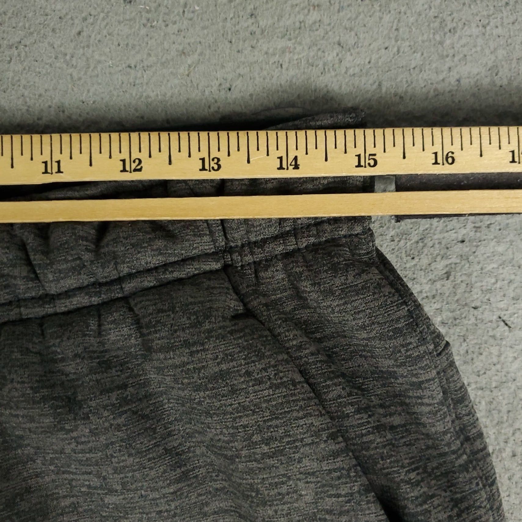Nike Nike Pants Joggers Mens Size M Gray Therma Fit Pockets Sweatpants Fleece Cotton Polyester Tie Zipper Pocket Nike Swoosh Dri Fit Size US 31 - 3 Thumbnail