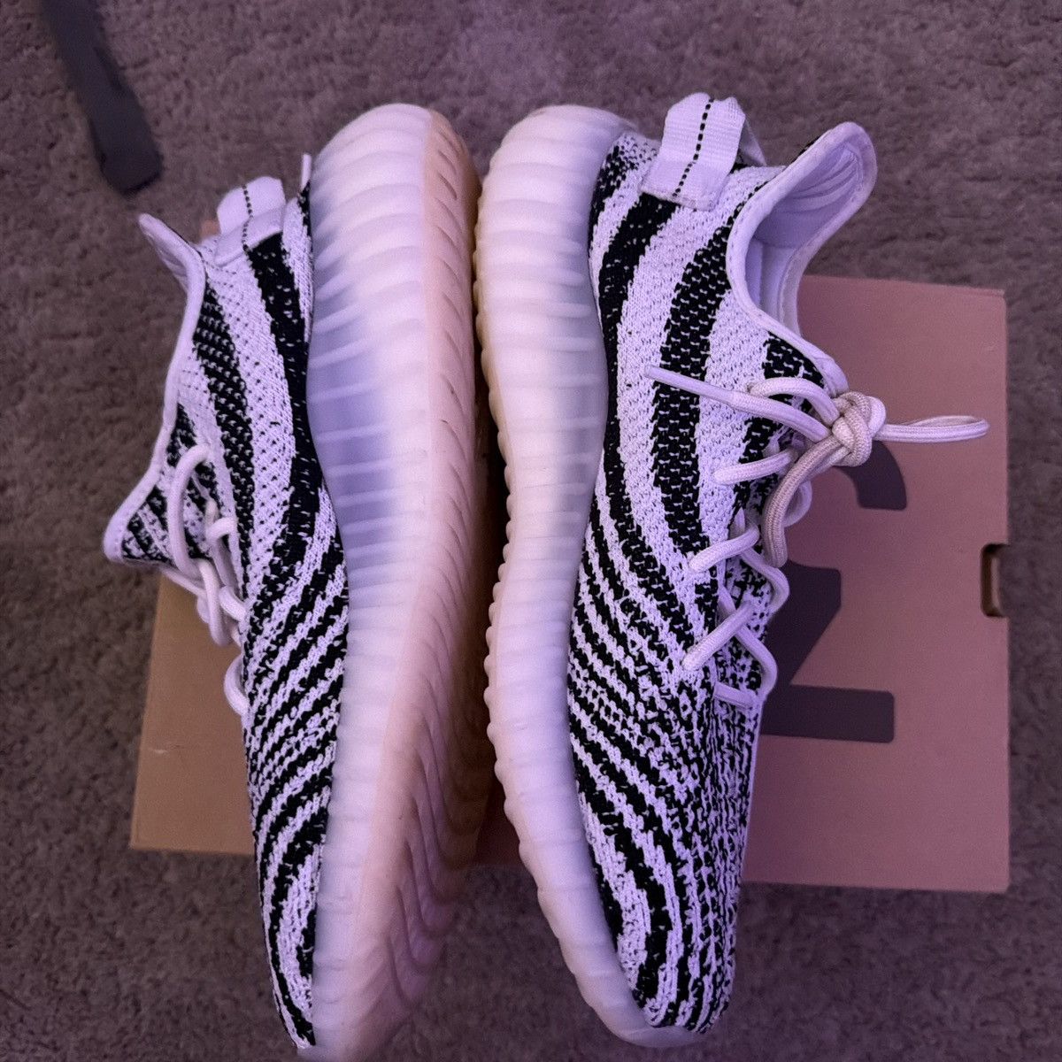 Yeezy Yeezy Zebra Size US 8.5 / EU 41-42 - 4 Thumbnail