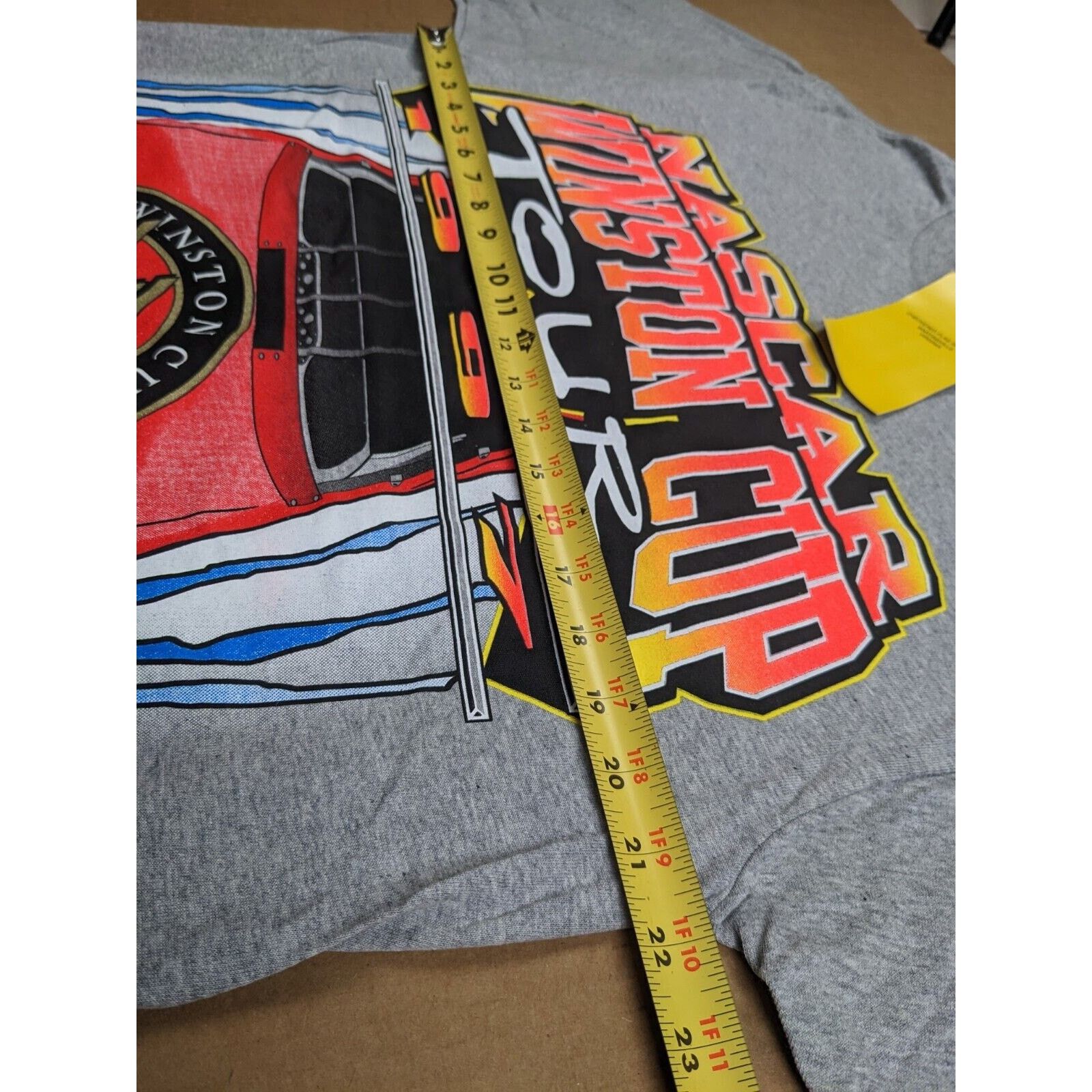 Delta NWT 1997 NASCAR Winston Cup Tour Series T-Shirt Deadstock Size US L / EU 52-54 / 3 - 6 Thumbnail