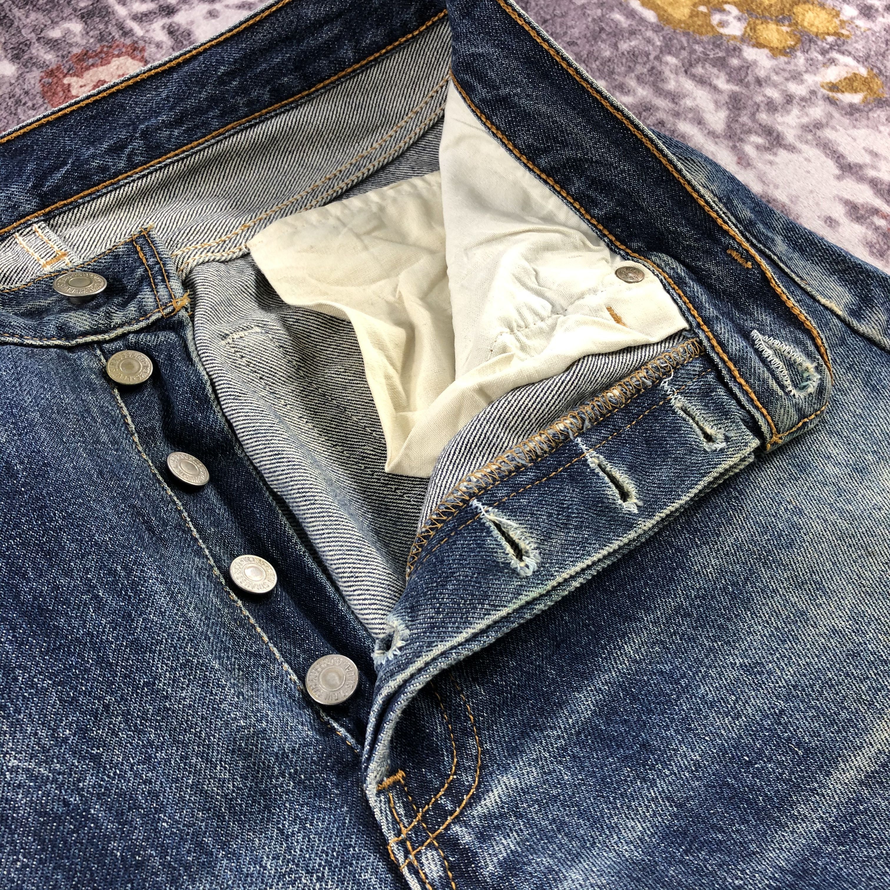 Levi's Vintage 90s Blue Wash Levis 501 Jeans-JM3027 Size US 31 - 8 Thumbnail