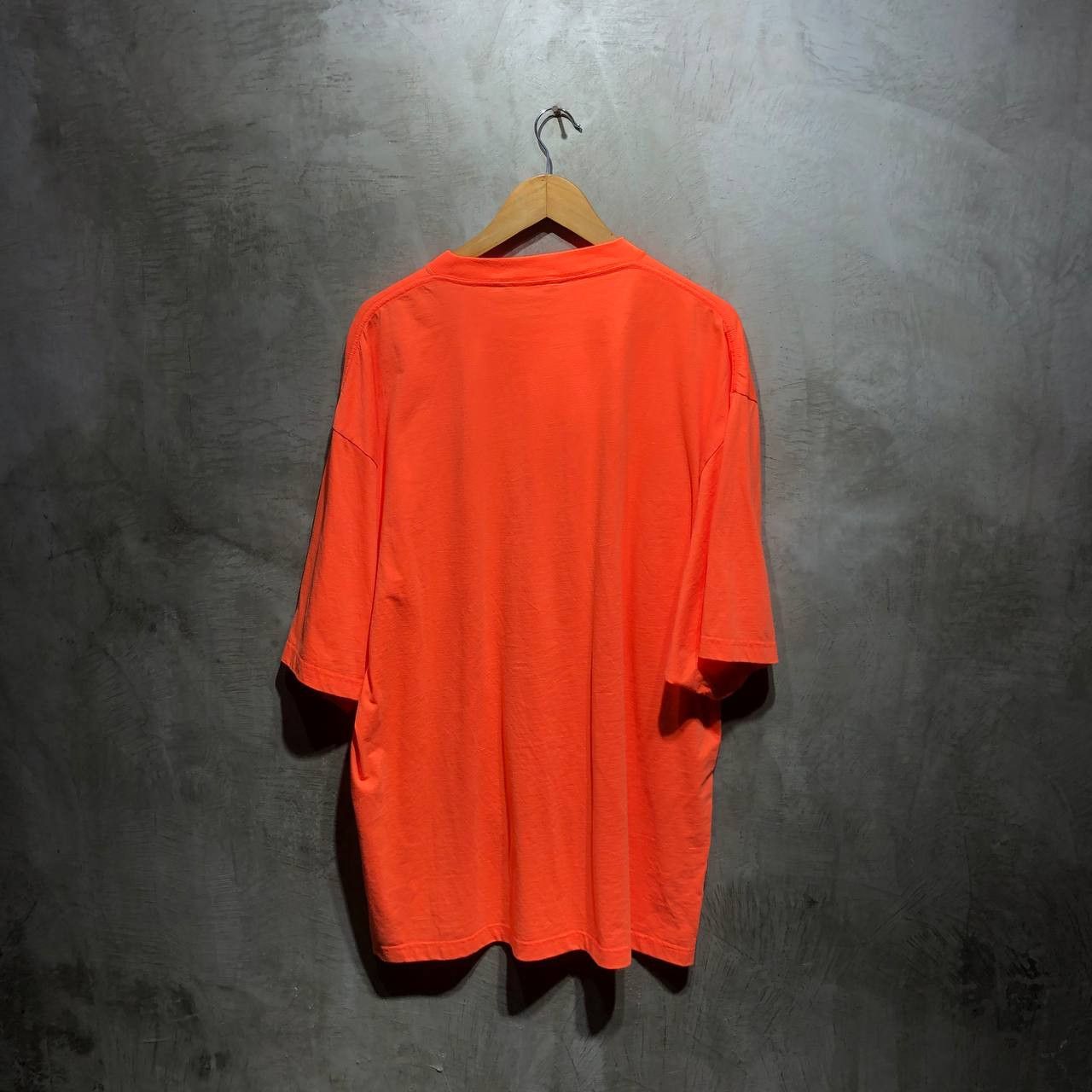 Balenciaga Balenciaga Multi-Language Tee Size US XL / EU 56 / 4 - 5 Thumbnail