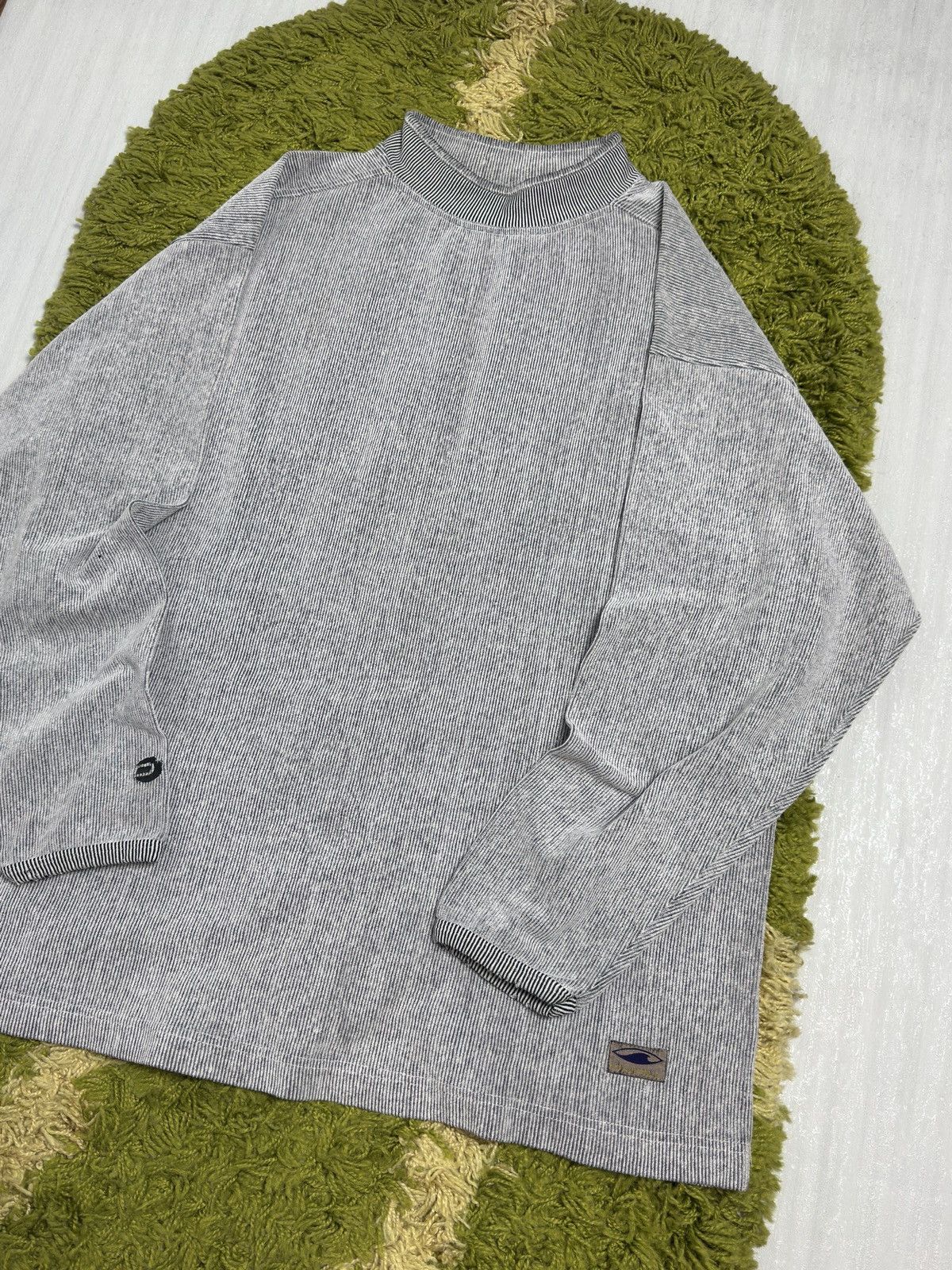 O'Neill × Vintage Vintage Y2k Surf Oneill Long-sleeve Faded 90s Size US XL / EU 56 / 4 - 4 Thumbnail