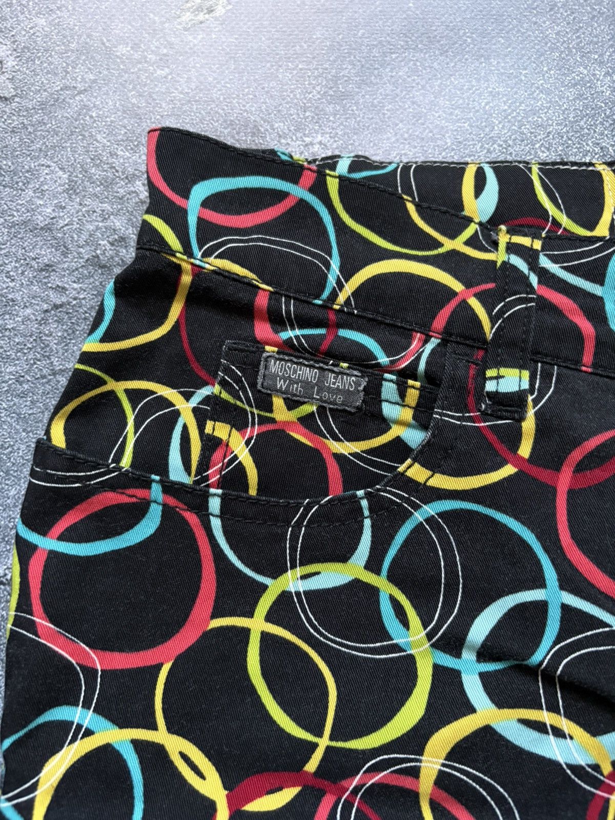 Moschino Crazy Vintage Moschino Jeans Donna Geometric Printed Pants Size 28" / US 6 / IT 42 - 7 Thumbnail